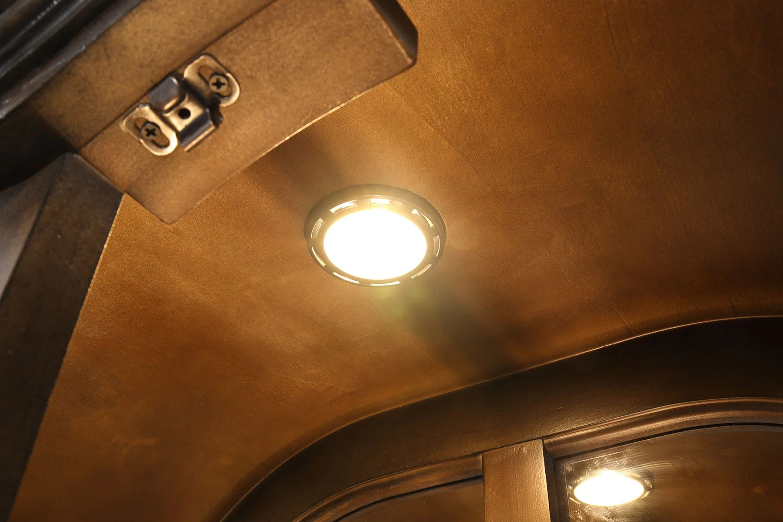Leovanni Curio, Dark Brown - Image 4