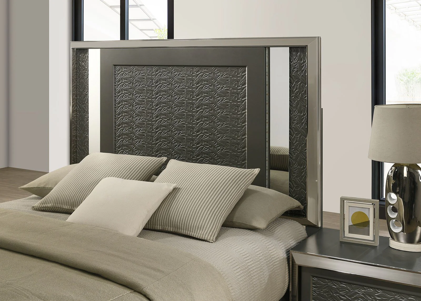 Leyland Queen Bed, Dark Gray - Image 4