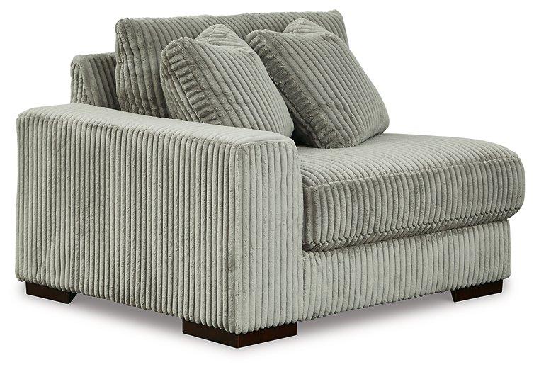 Lindyn Sectional Sofa - Image 4