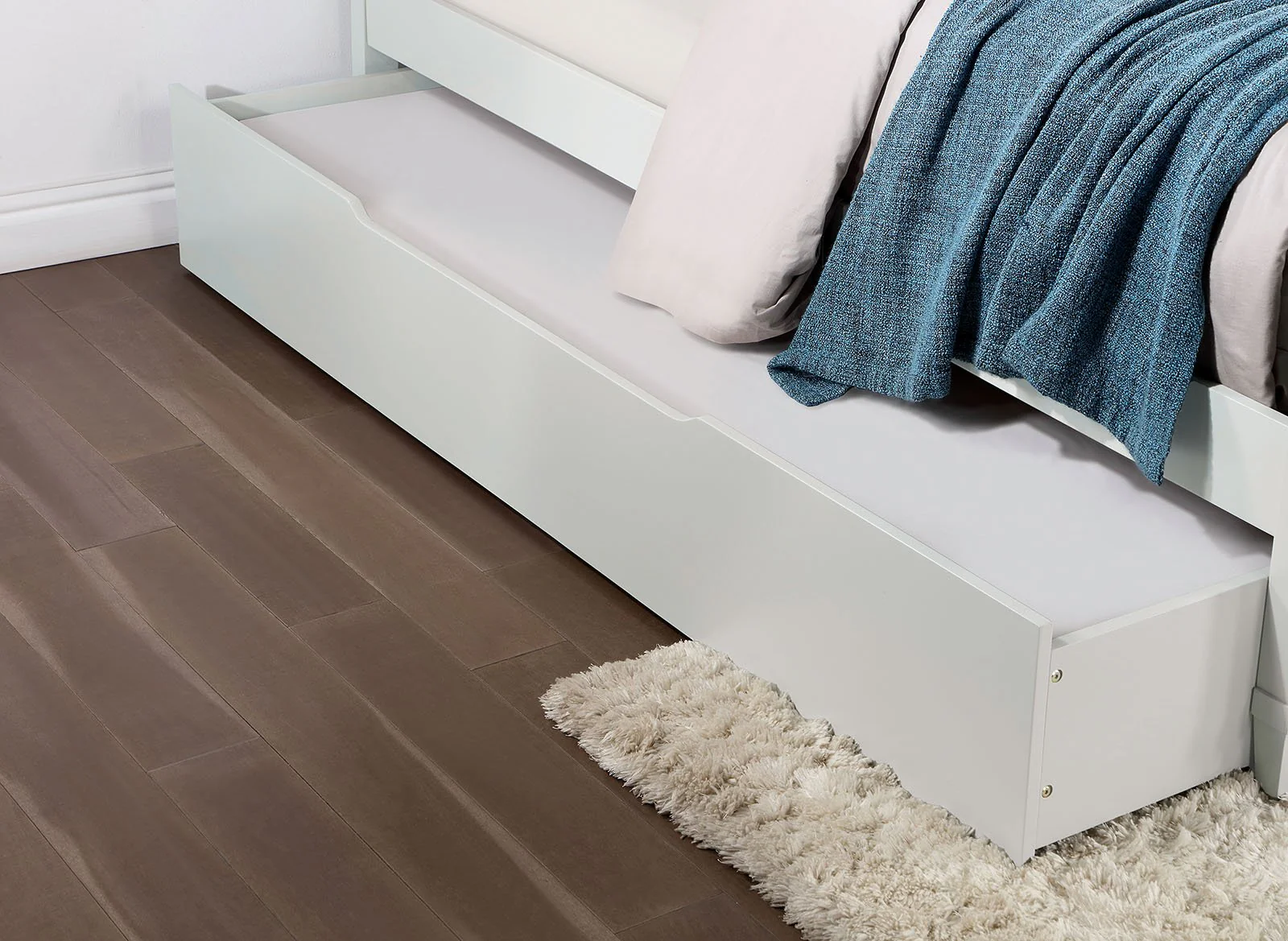 Lycorida Full Bed w/ Trundle, White - Image 4