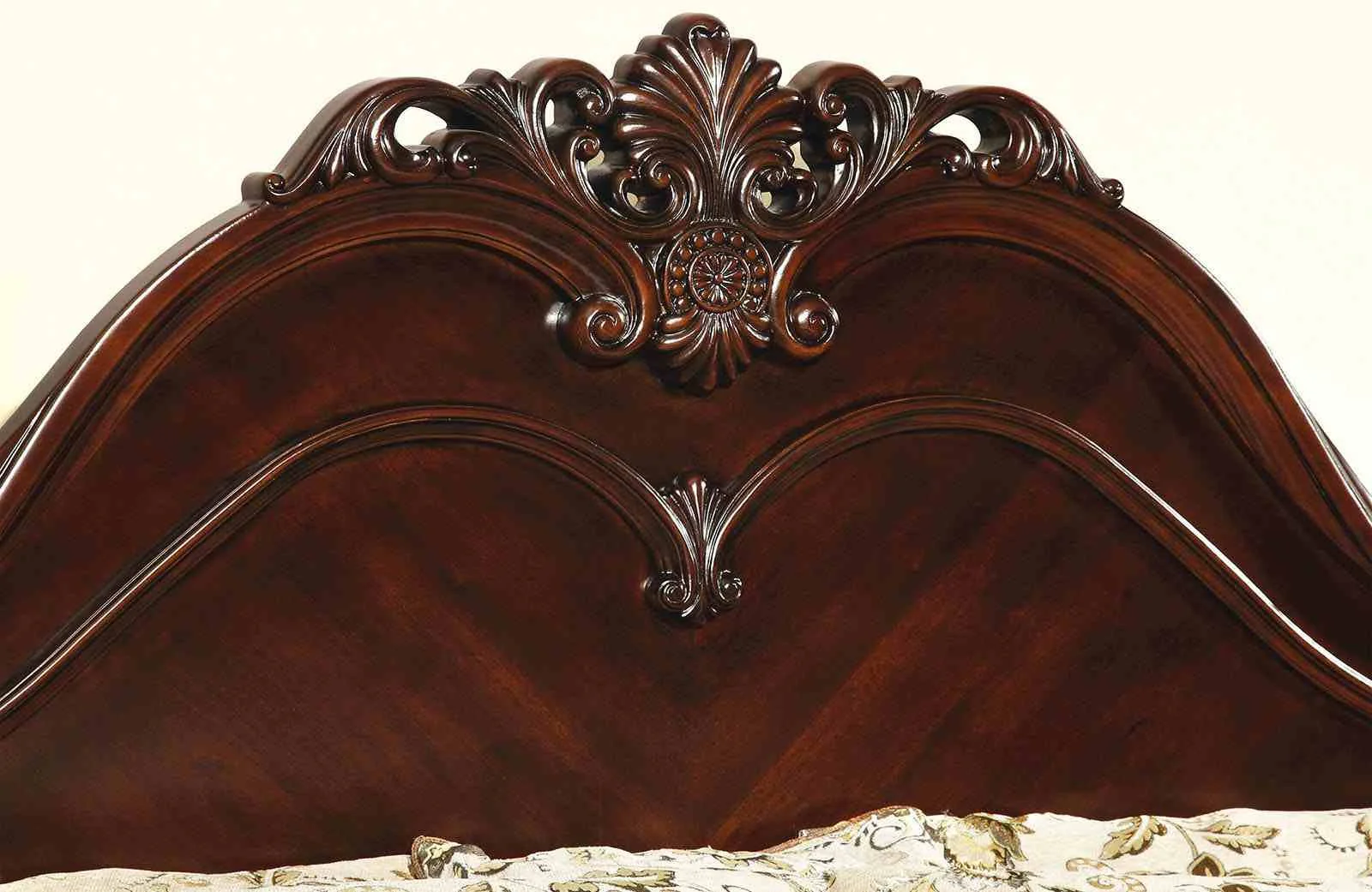Mandura Queen Bed, Cherry - Image 2