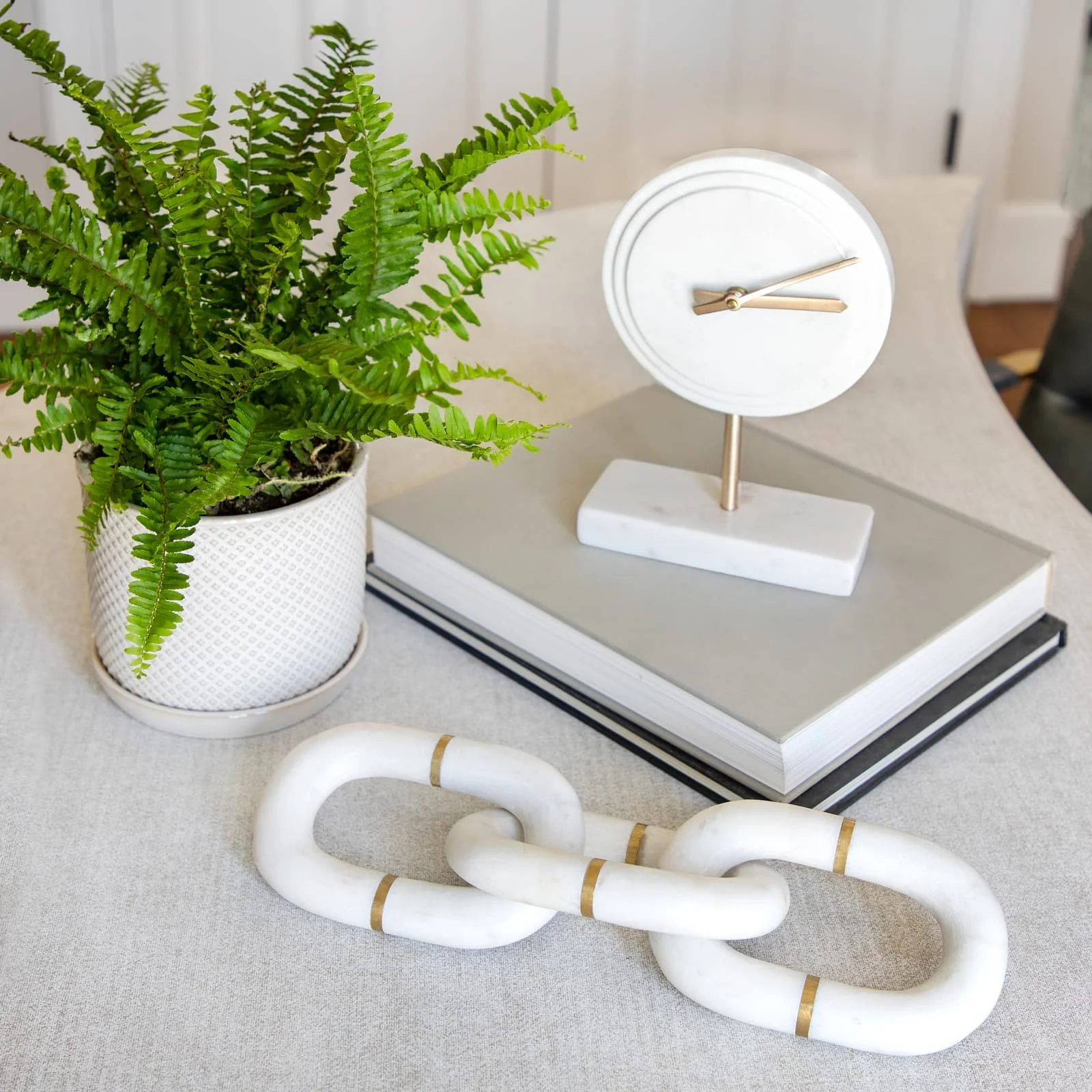 Marble 14" Chain Decor, White - Image 10