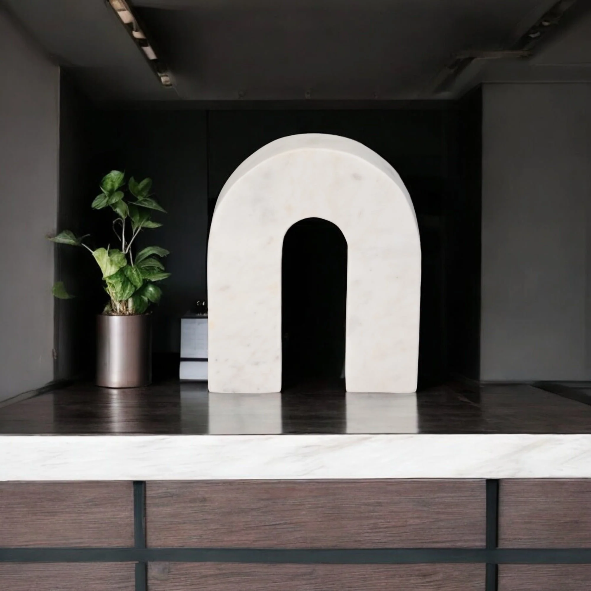 Marble, 7"h Horseshoe Tabletop Deco, White - Image 11