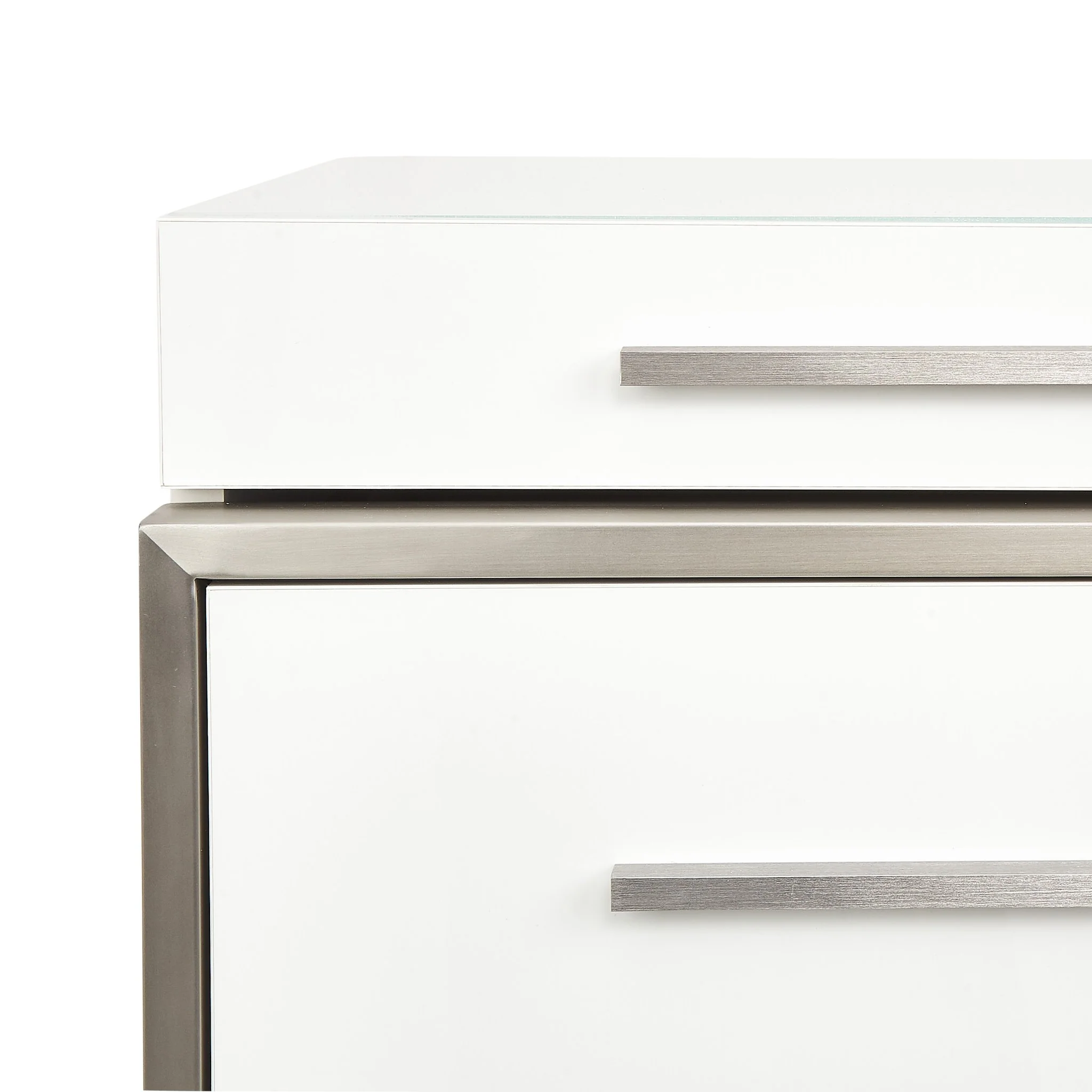 Marquee 7-Drawer Chest - Cloud White - Image 12