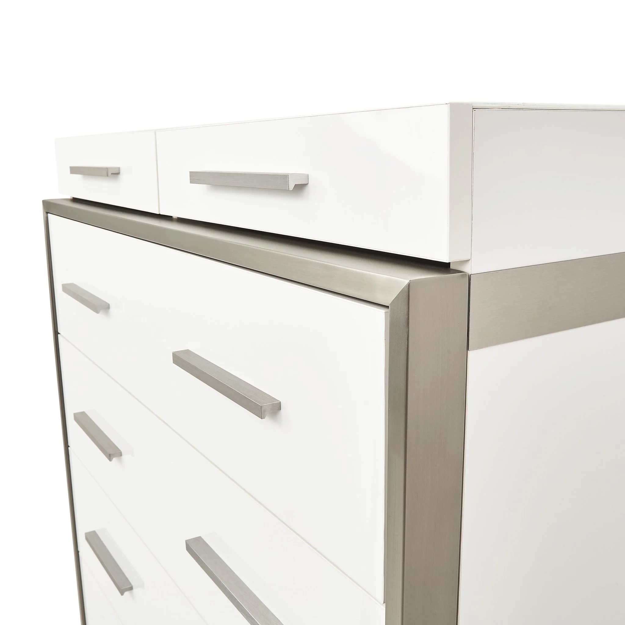 Marquee 7-Drawer Chest - Cloud White - Image 15