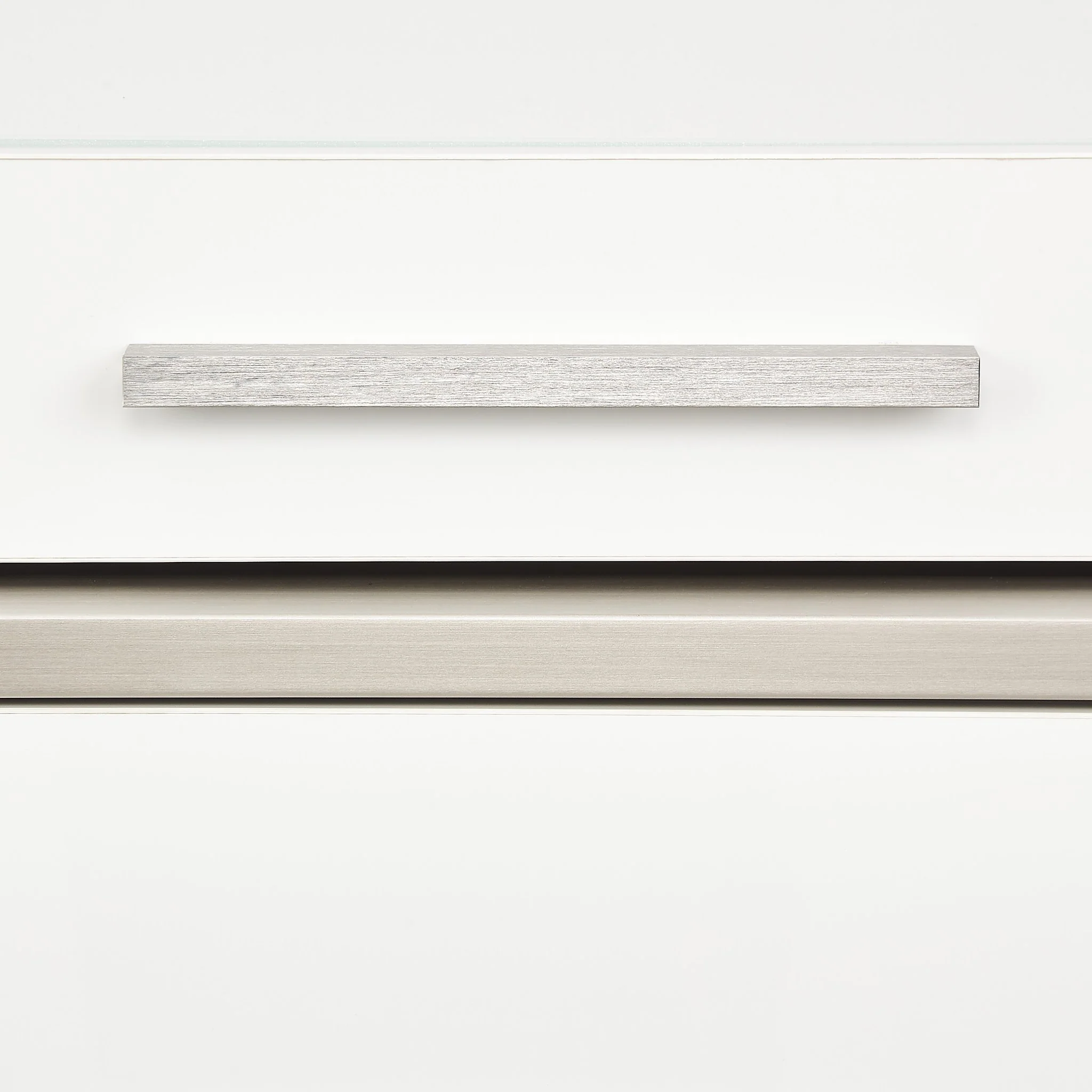 Marquee 7-Drawer Chest - Cloud White - Image 21