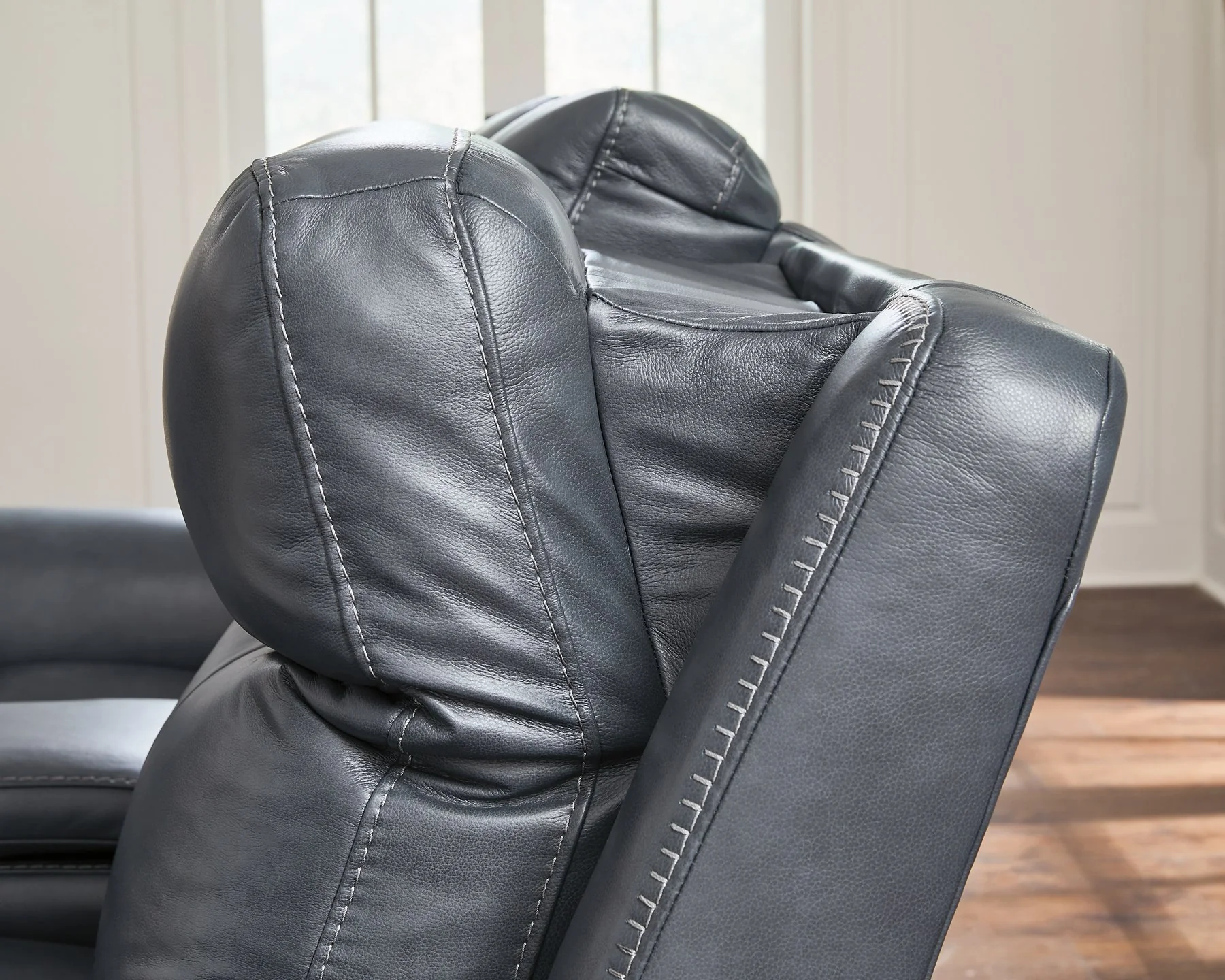 Next Move Power Reclining Sofa - Image 8