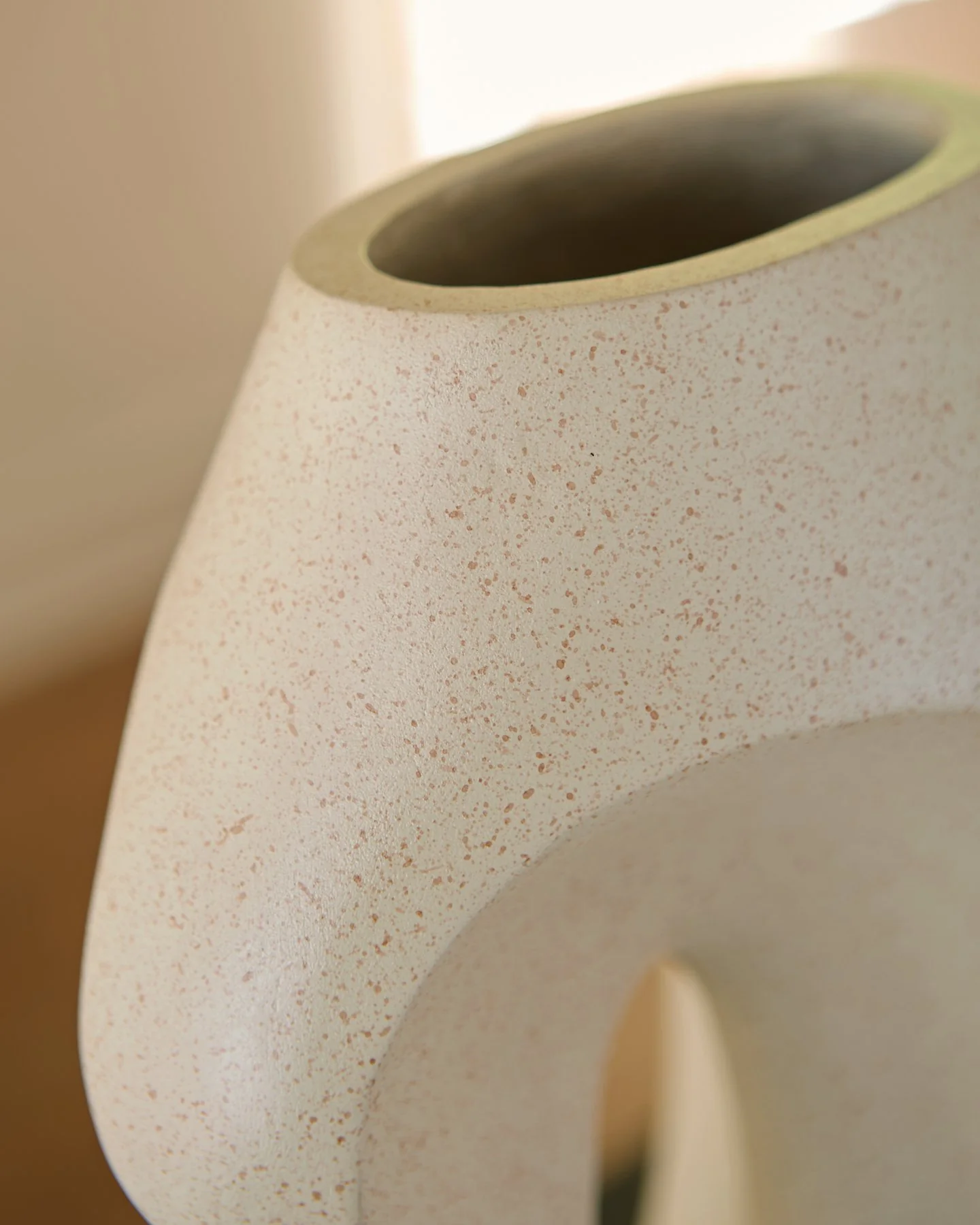 Odion Vase - Image 12
