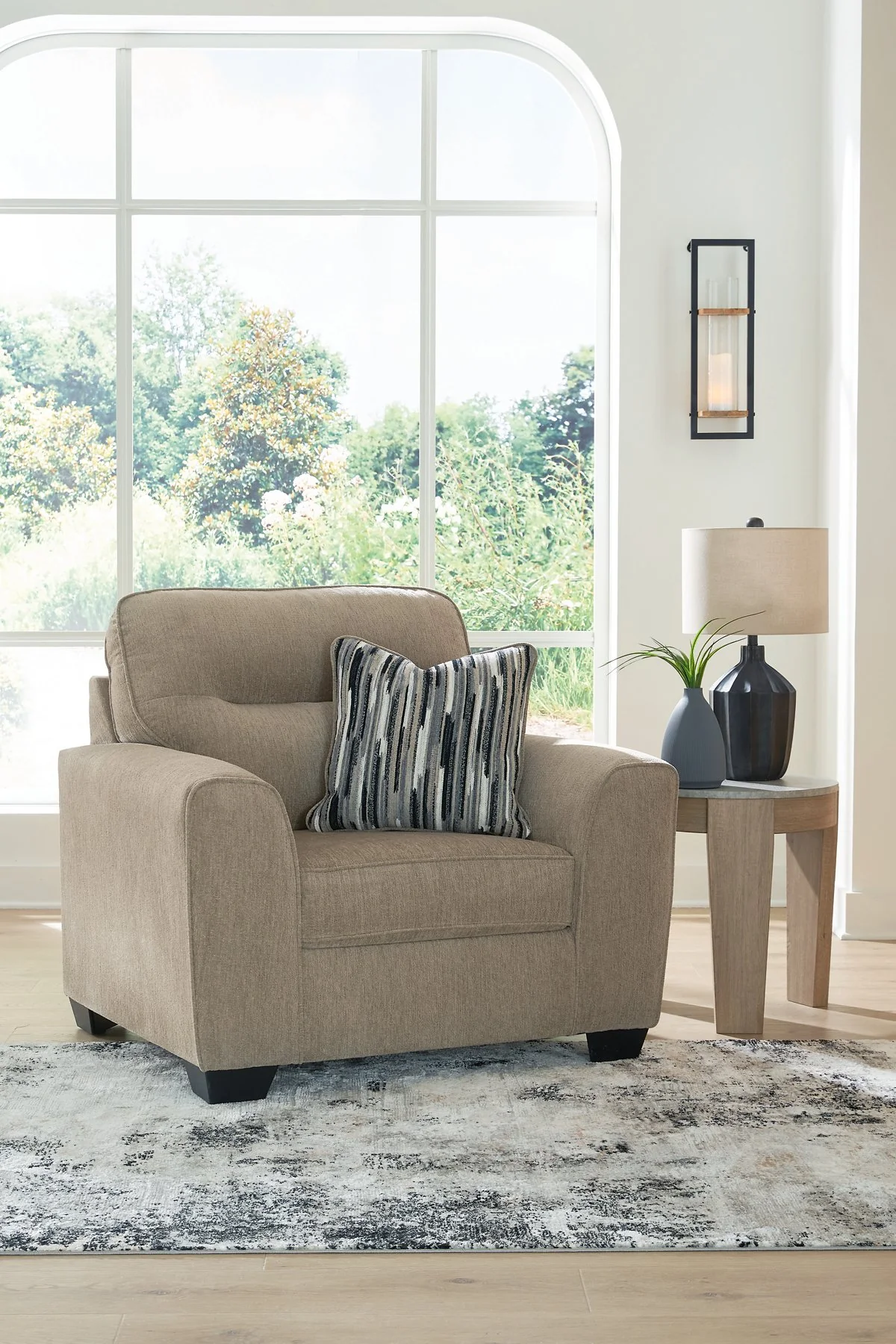 Olten Oversized Chair - Image 8