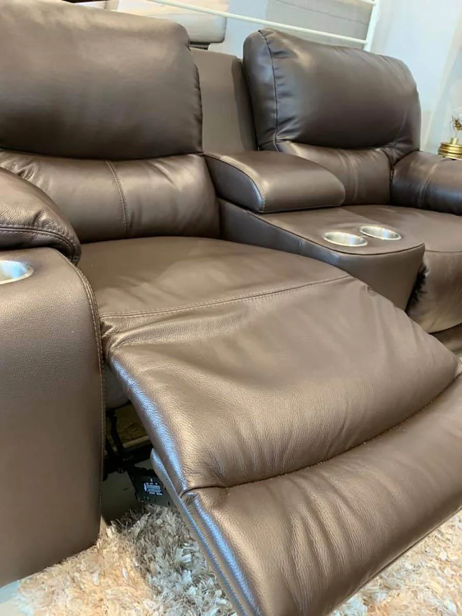 Palliser Cozumel Console Loveseat with Cupholder - Image 5