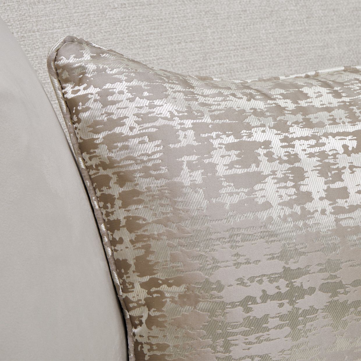 Paris Chic Loveseat - Cremini/Espresso - Image 9