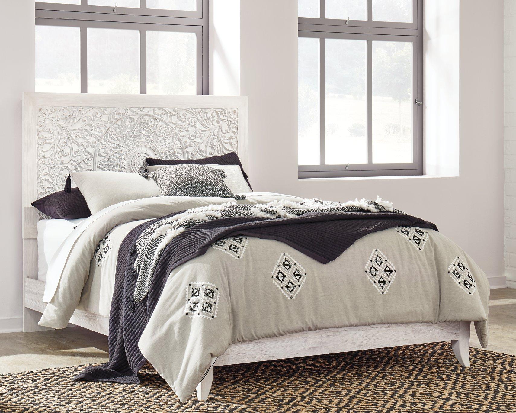 Paxberry Bedroom Set - Image 11