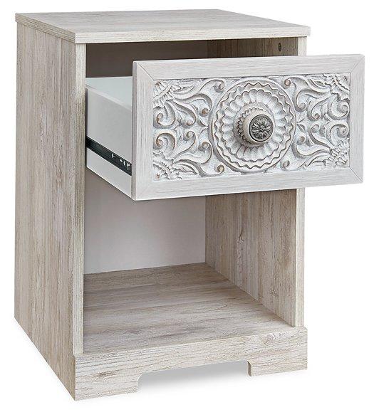Paxberry Nightstand - Image 5