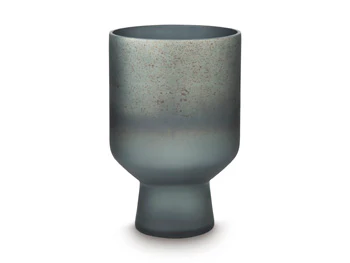Pennmore Vase - Image 3