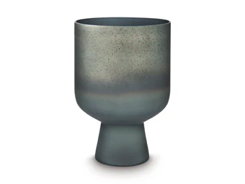Pennmore Vase - Image 9