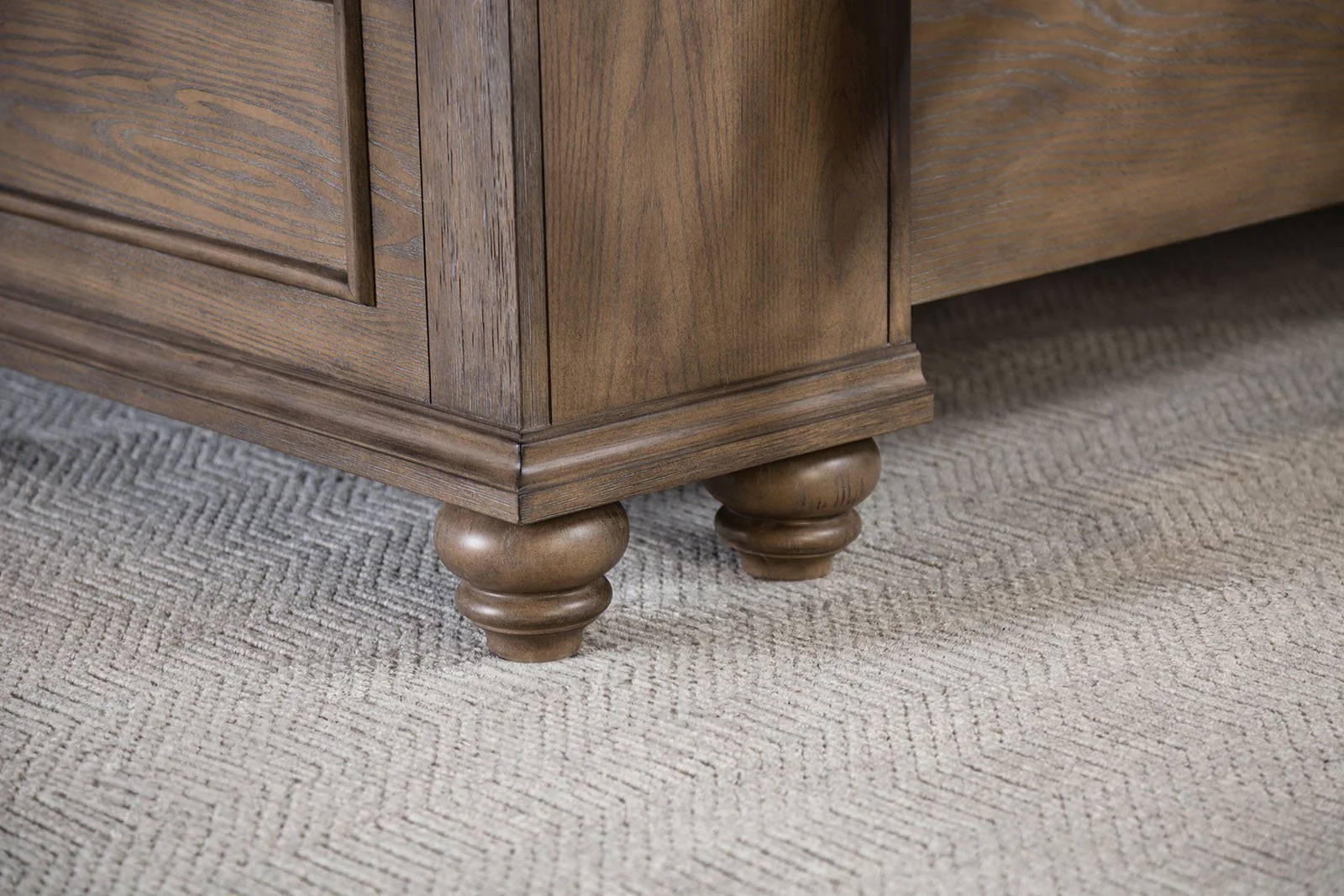Philomath Queen Bed, Aged Oak - Image 5