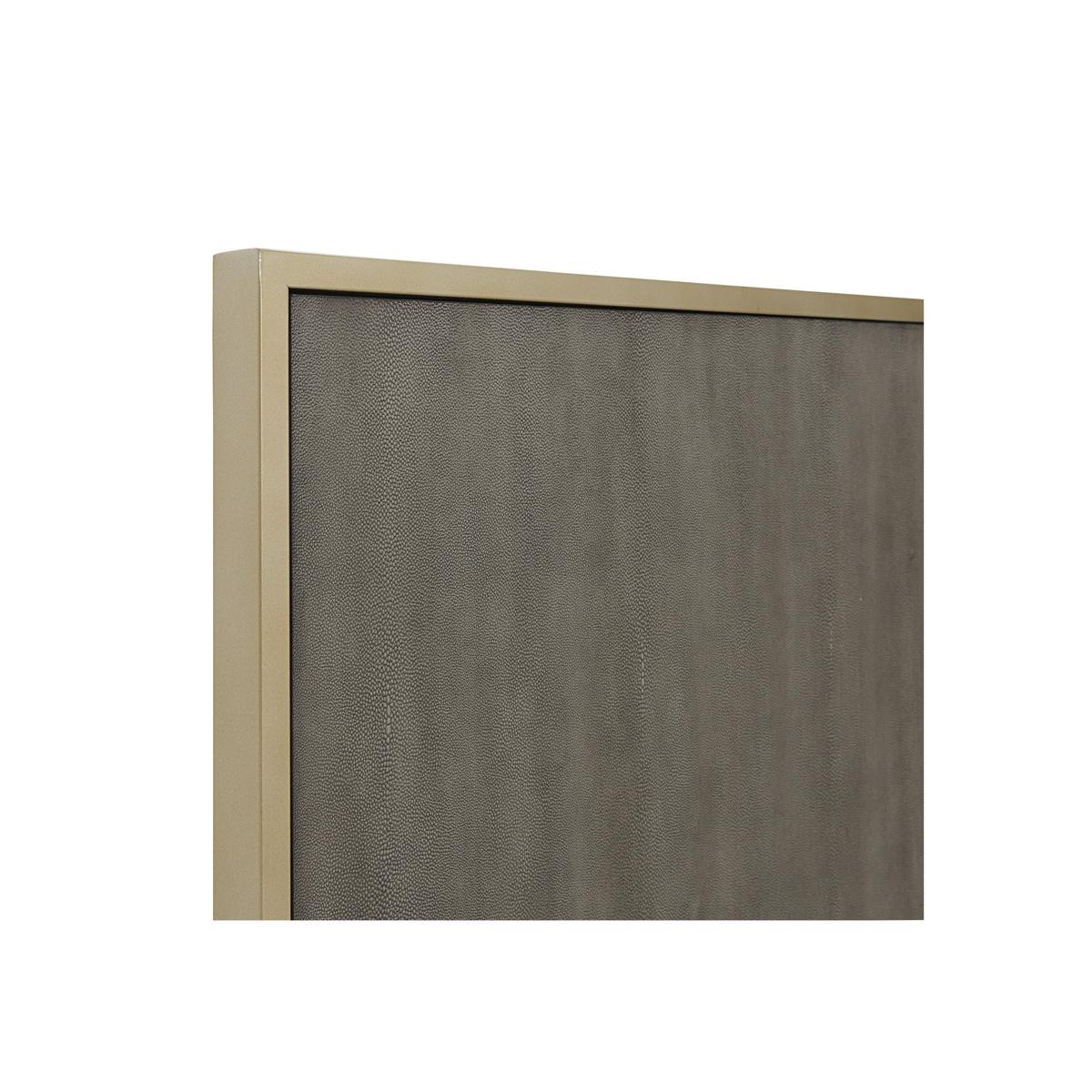Pulaski Carmen Panel Queen Bed in Shagreen - Image 4