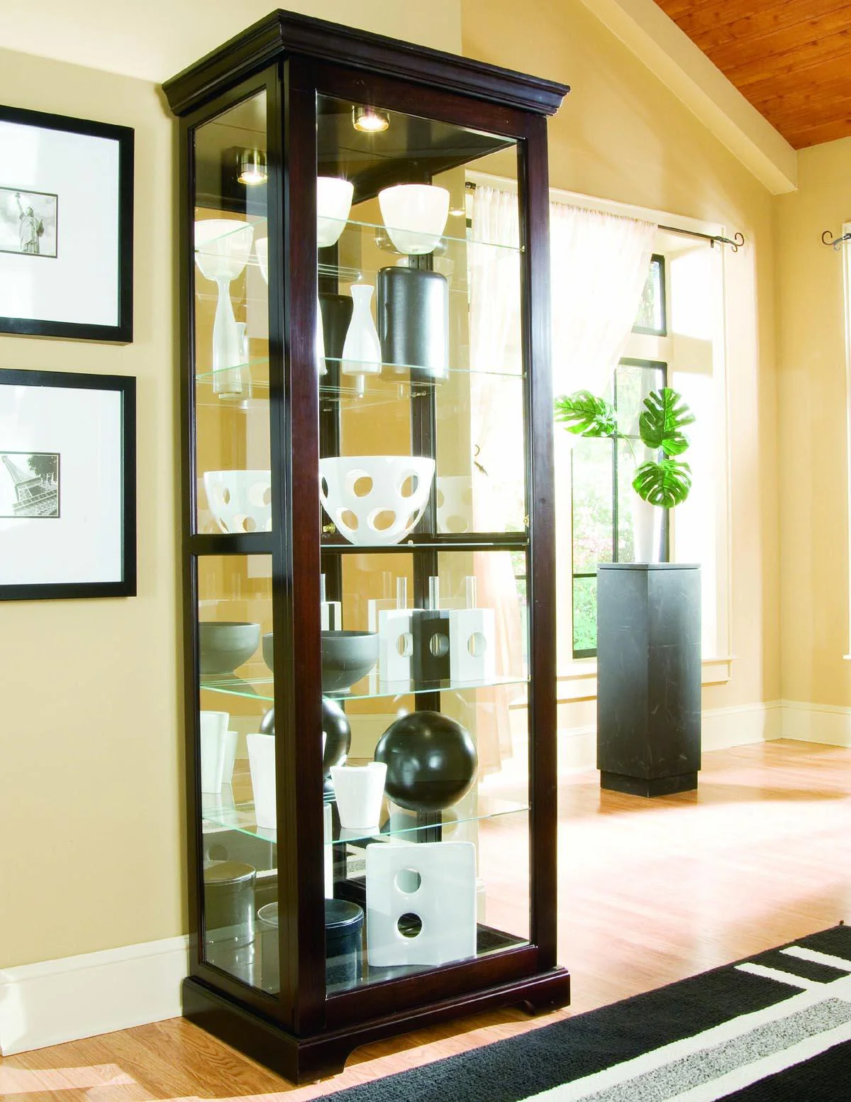 Pulaski Chocolate Cherry II Two Way Sliding Door Curio - Image 3