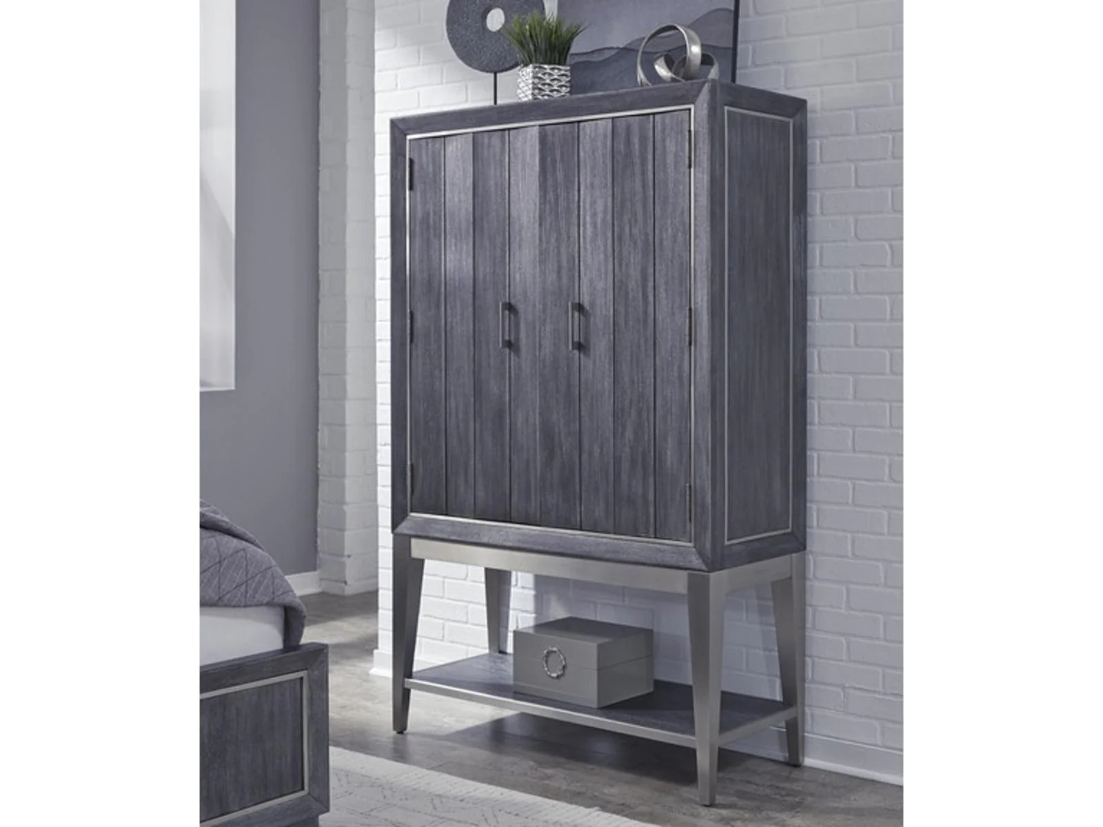 Pulaski Furniture Echo Door Chest in Galaxy Black - Image 4