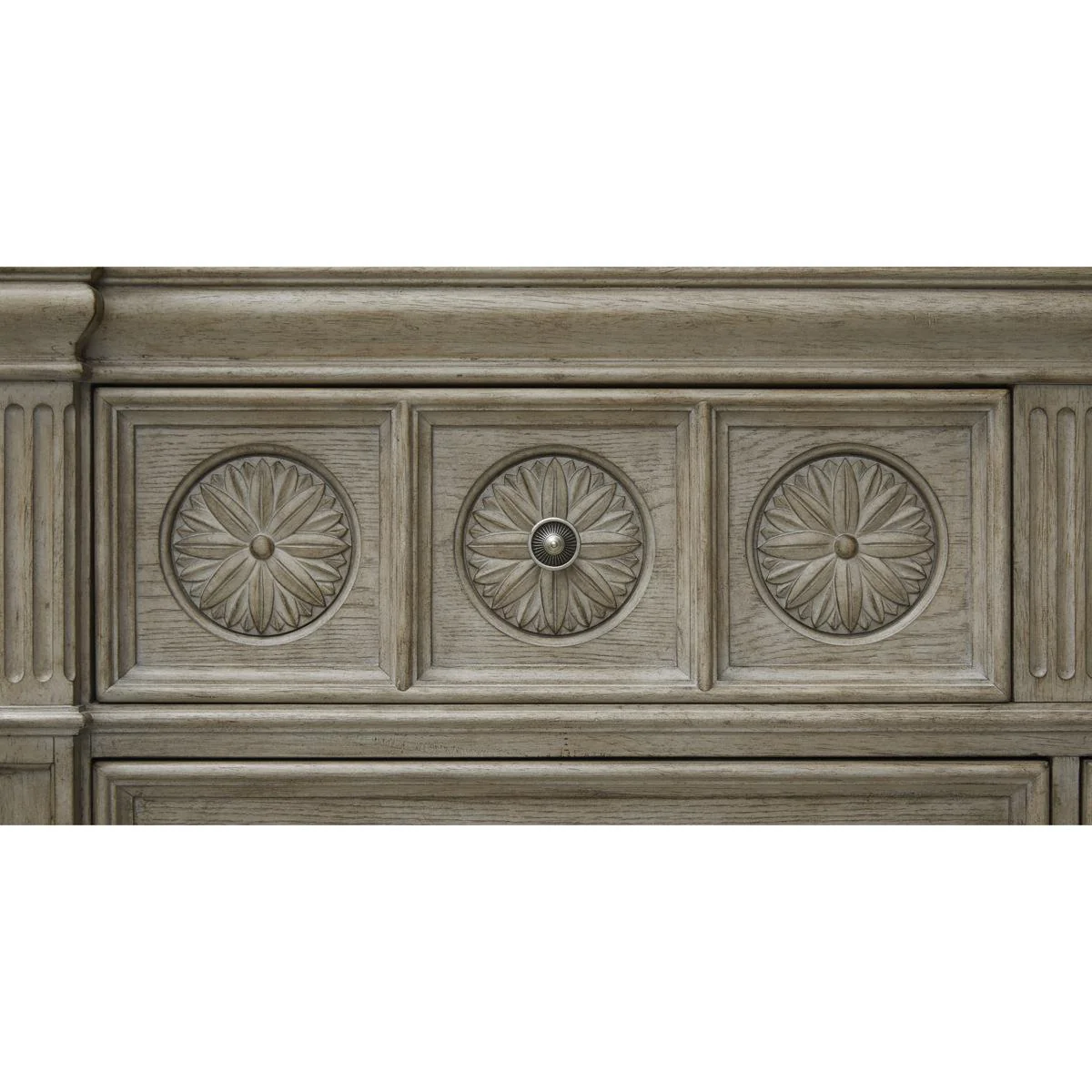 Pulaski Kingsbury Master Chest������in Gray - Image 2