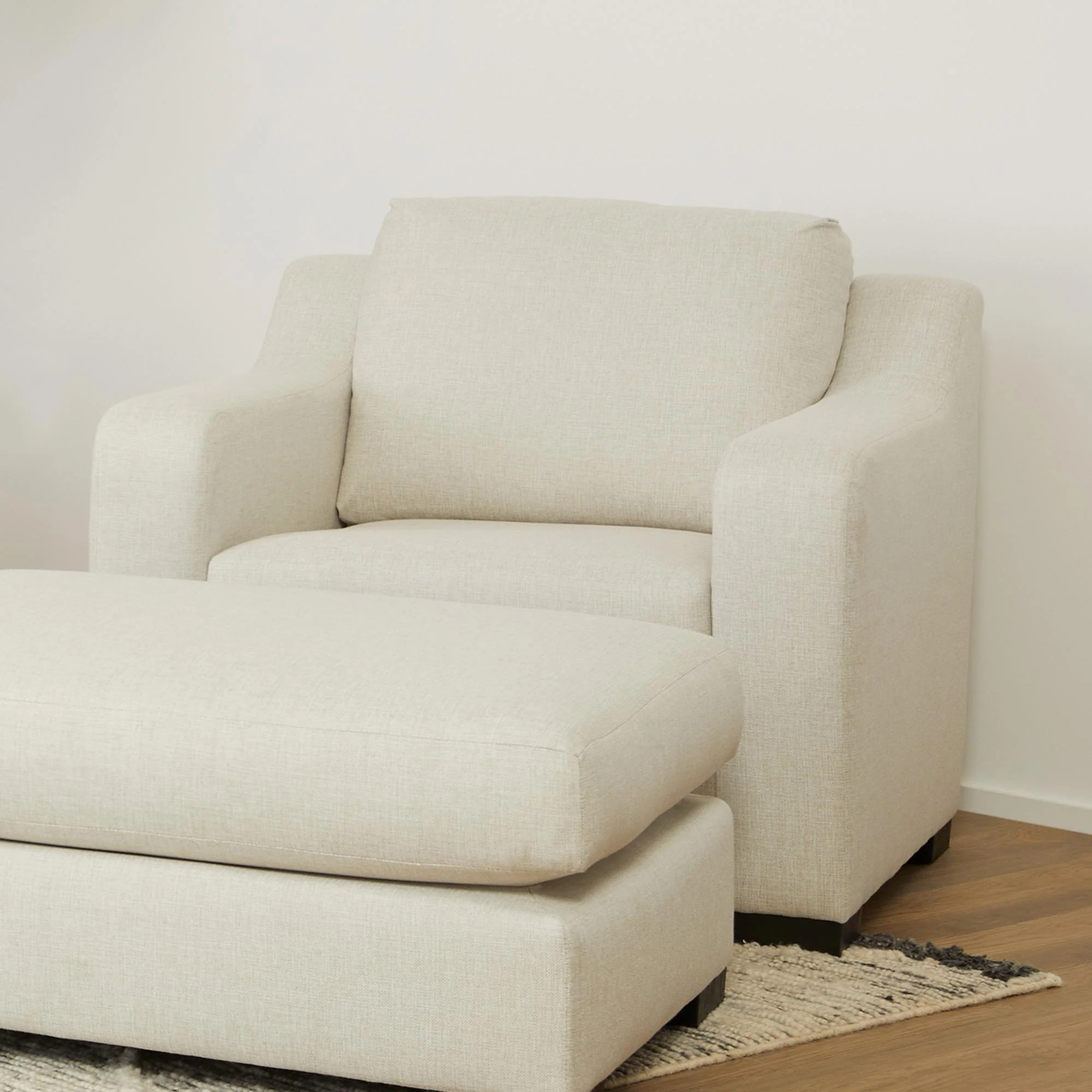 Quinn 5802-10 Chair - Image 2