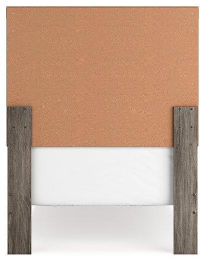 Ralinksi Bedroom Set - Image 18