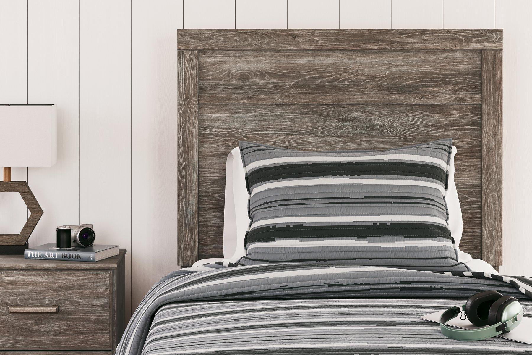 Ralinksi Bedroom Set - Image 20