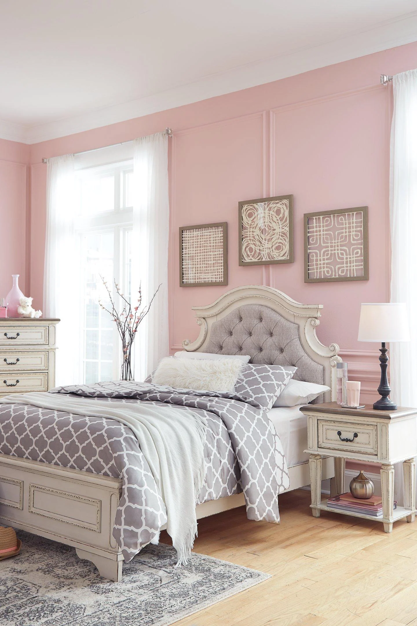 Realyn Bed - Image 33