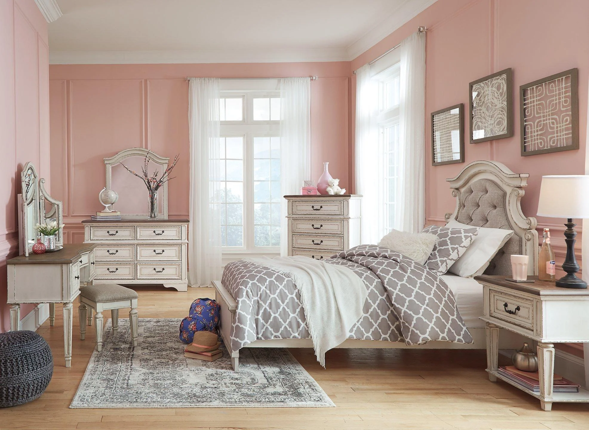 Realyn Bed - Image 47