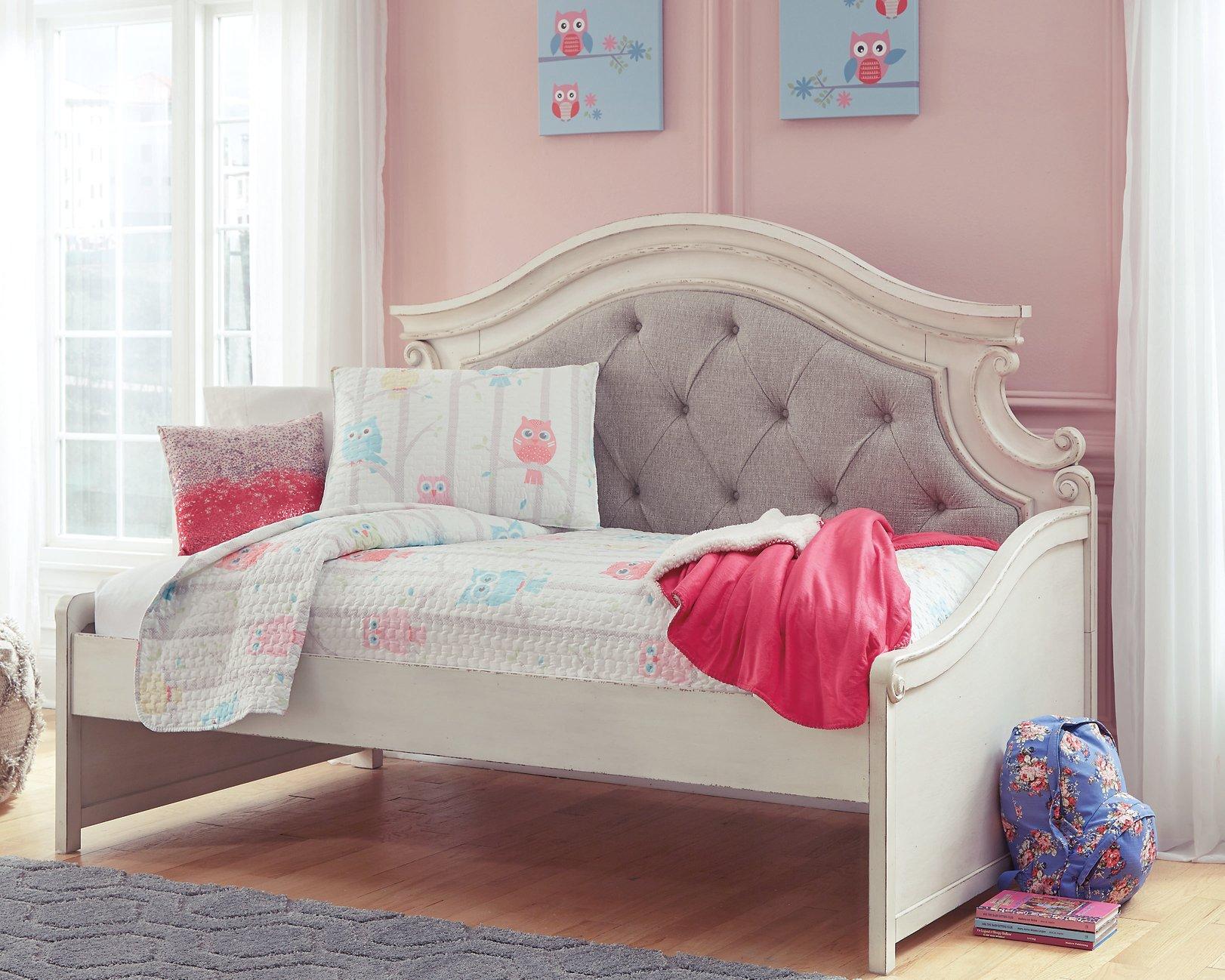Realyn Daybed with 1 Large Storage Drawer - Image 6