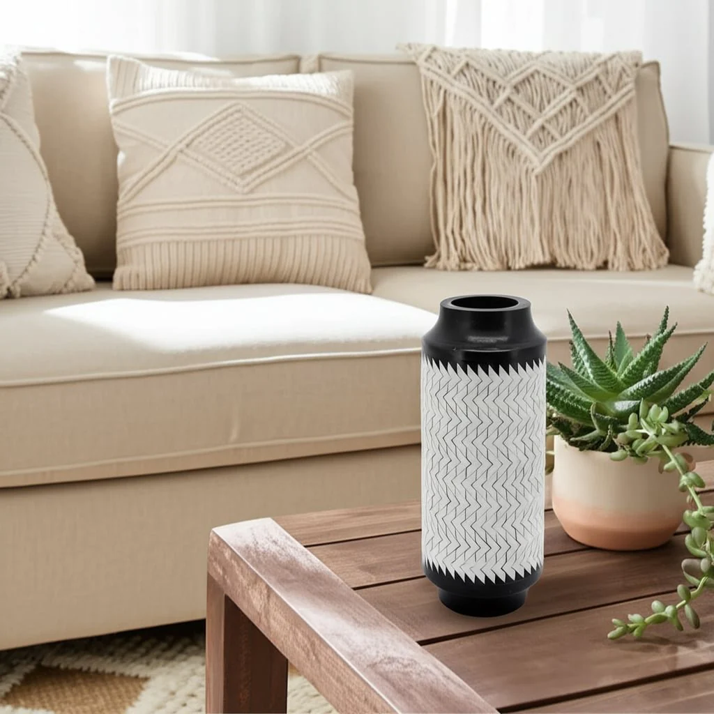 Resin 14"h Chevron Vase, Blk/white - Image 12