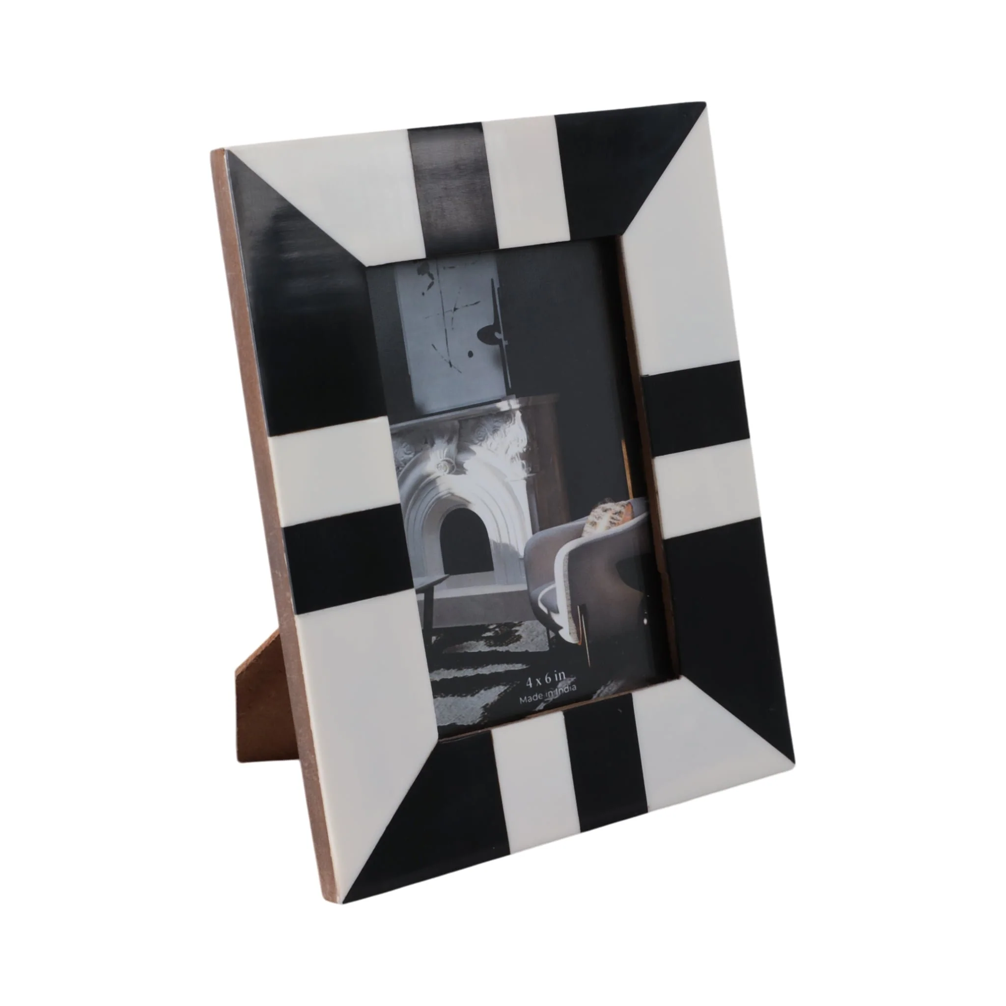 Resin, 4x6 Geometric Photo Frame, Black/white - Image 2
