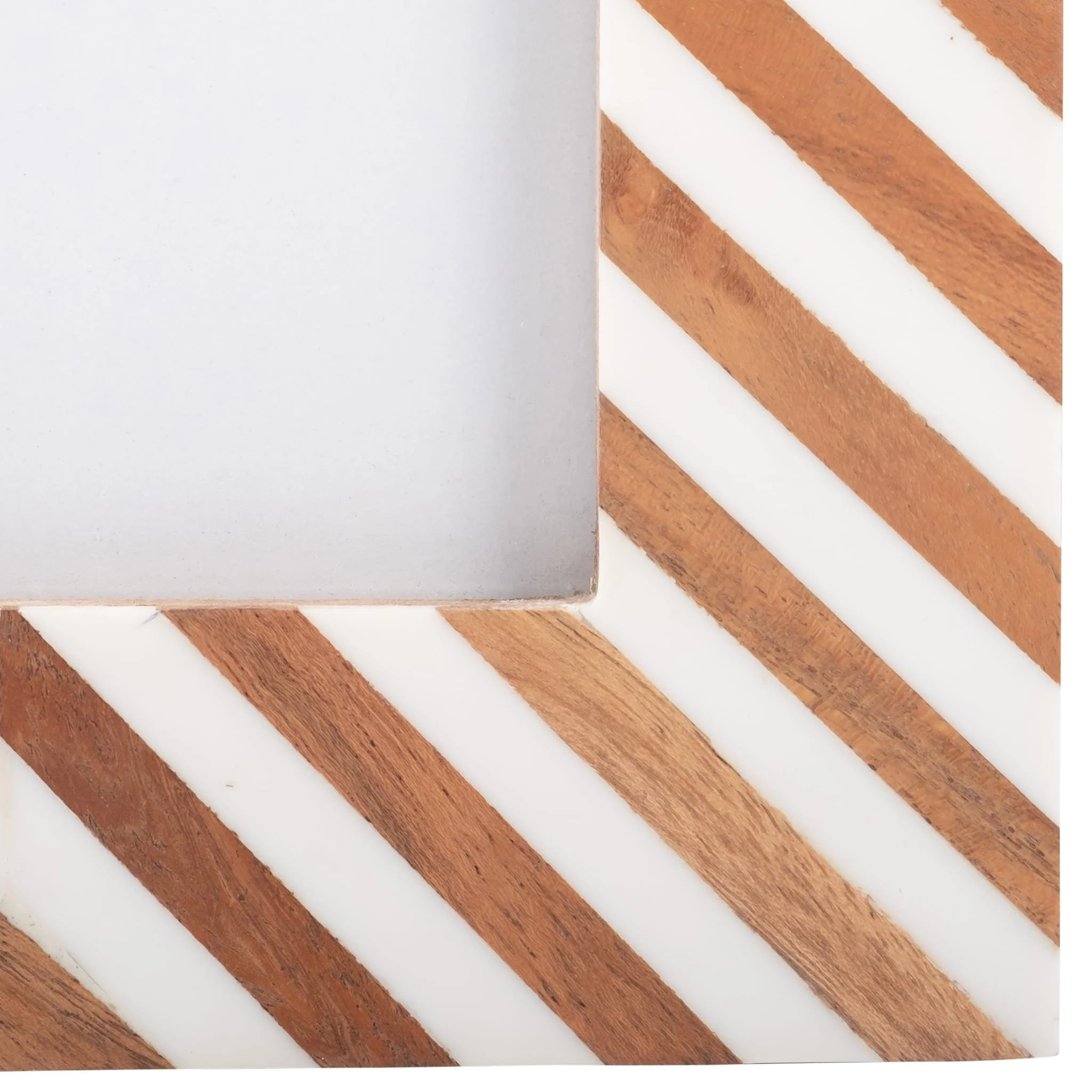 Resin,4x6 Herringbone Lines Photo Frame,white/wood - Image 5