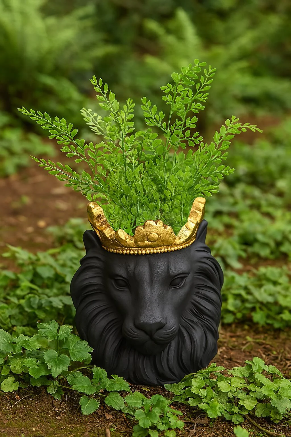 Resin 9" Lion W/ Crown, Black - Image 4