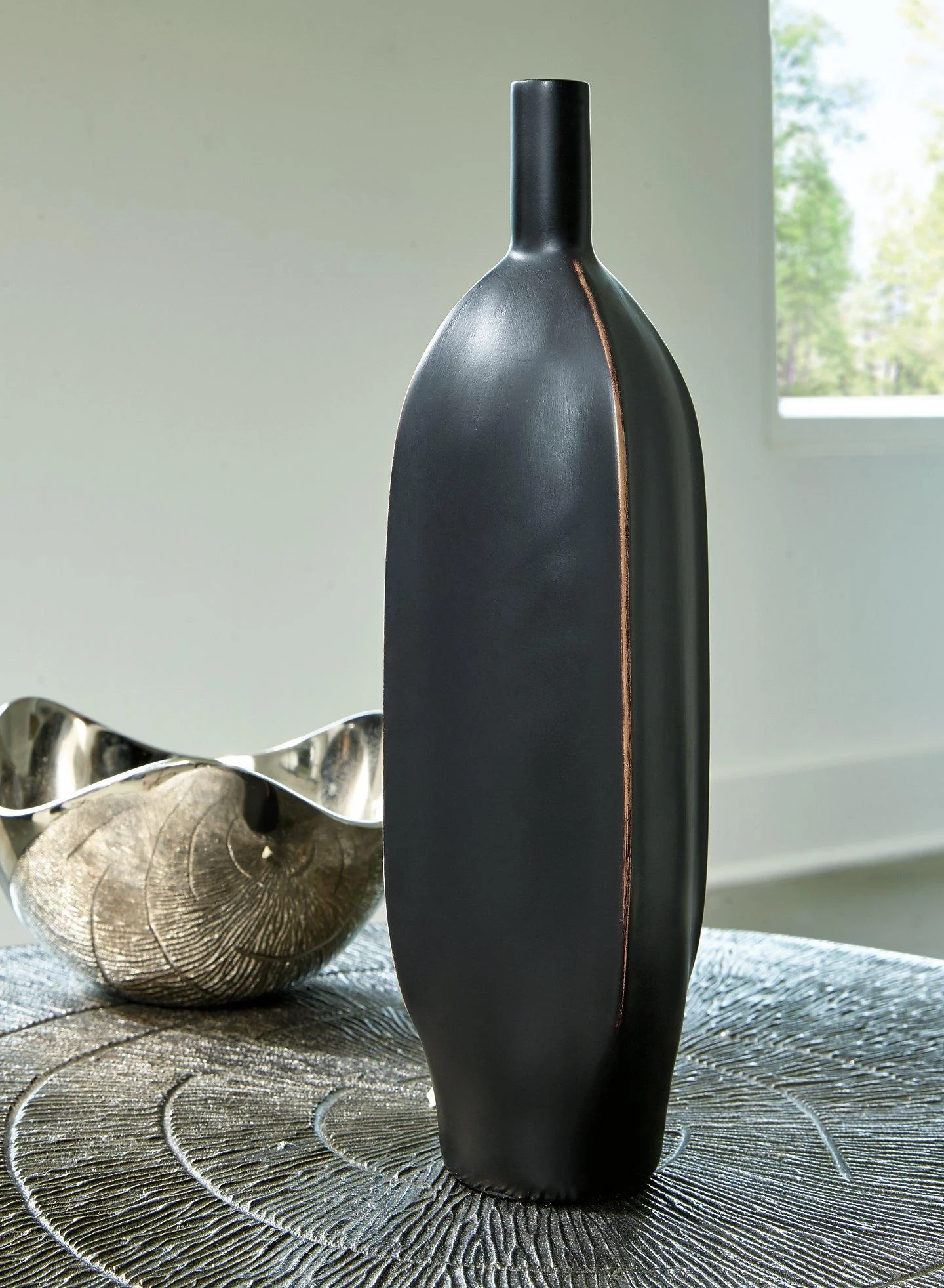 Rhaveney Vase (Set of 3) - Image 2