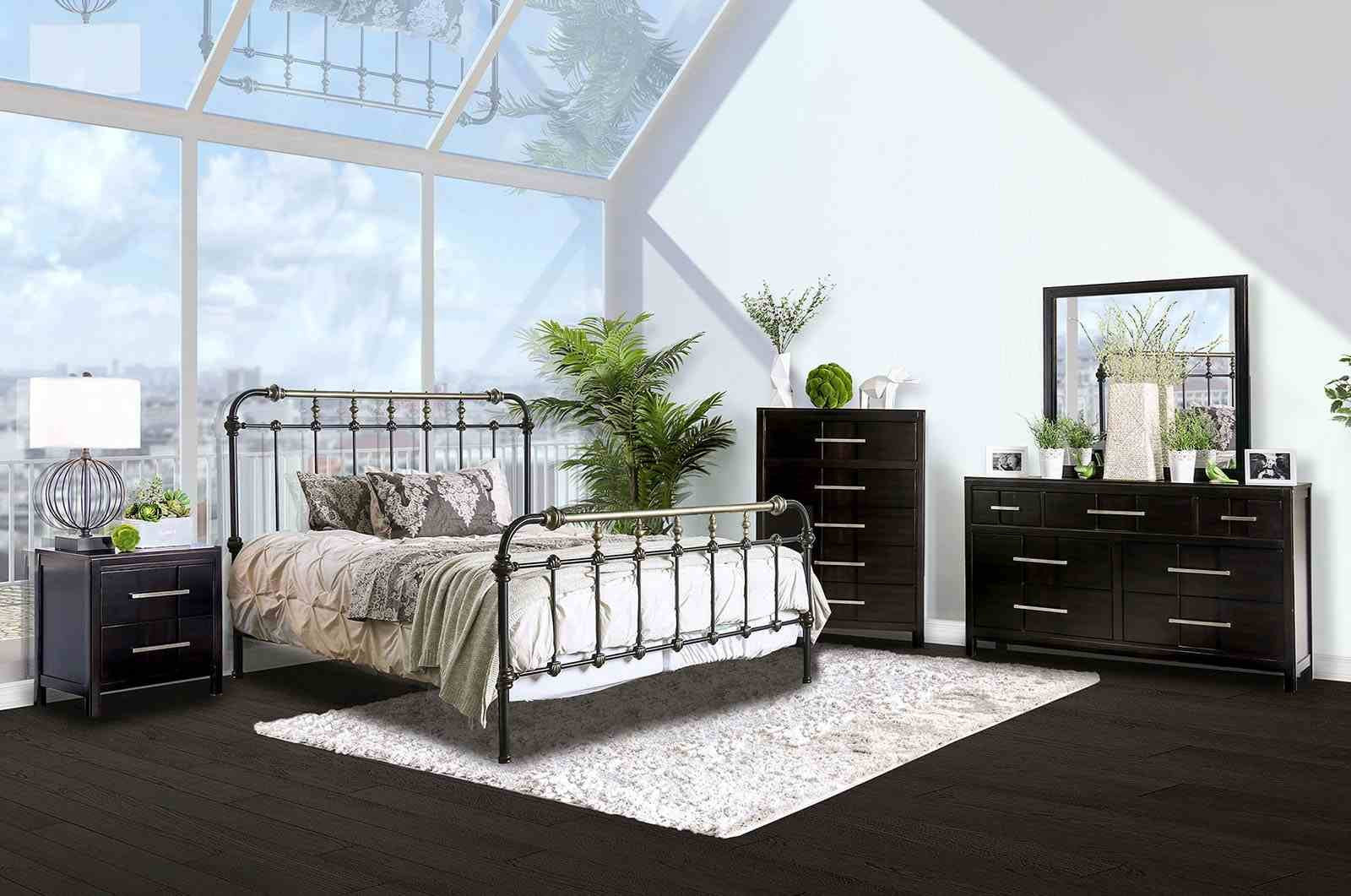 Riana Metal E.King Bed - Image 3