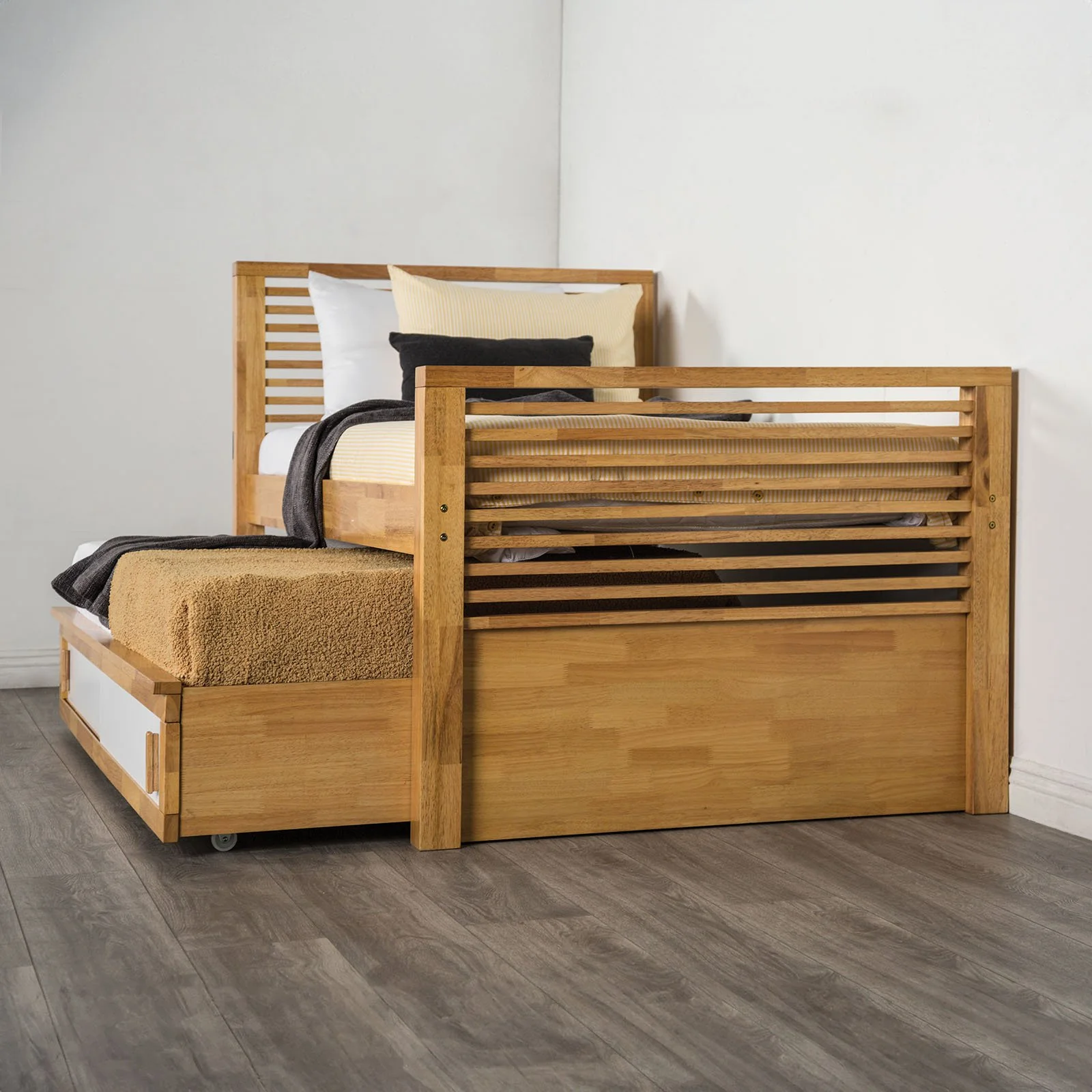 Richland Full Captain Bed w/ Trundle, Light Oak - Image 4