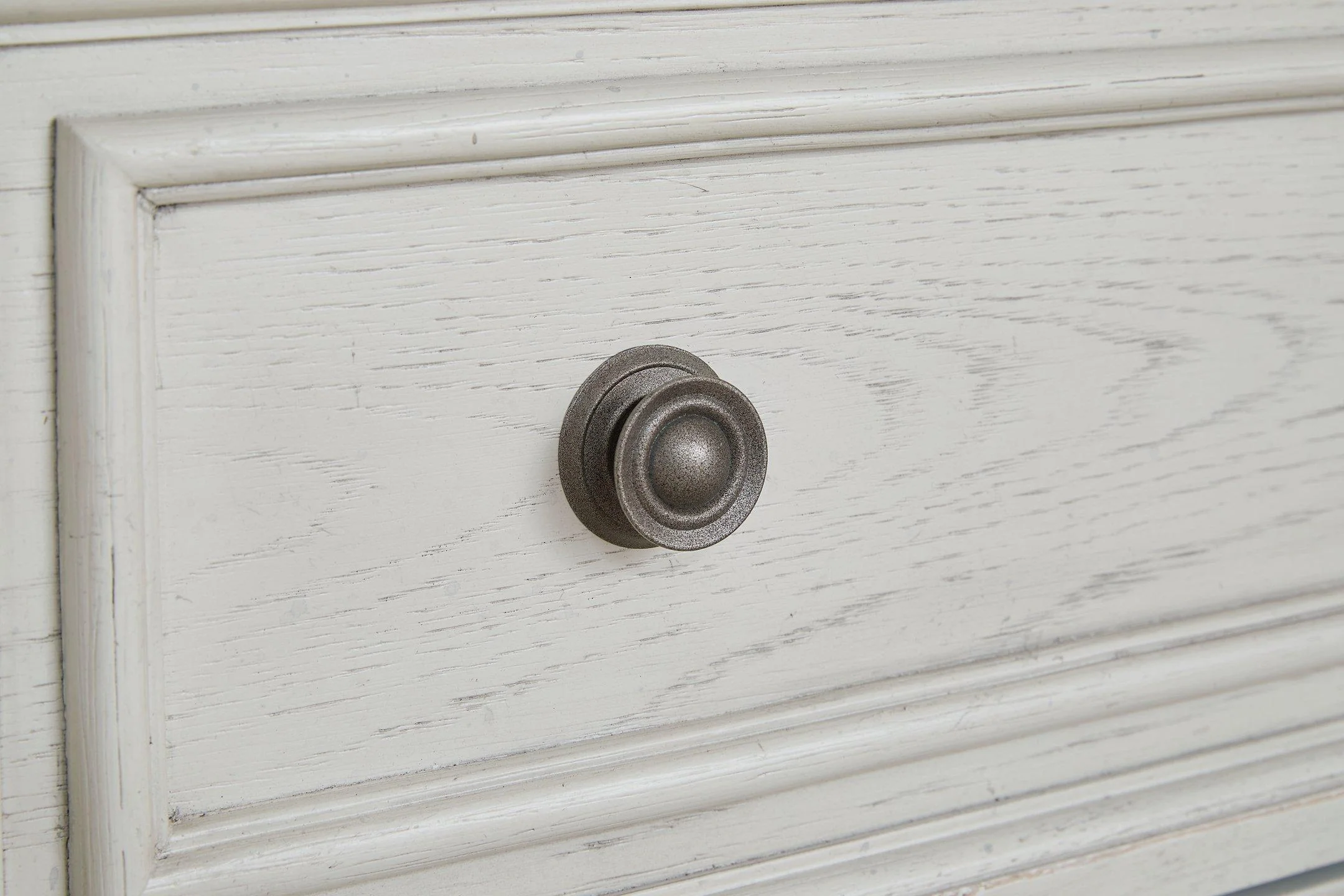 Robbinsdale Dresser - Image 9