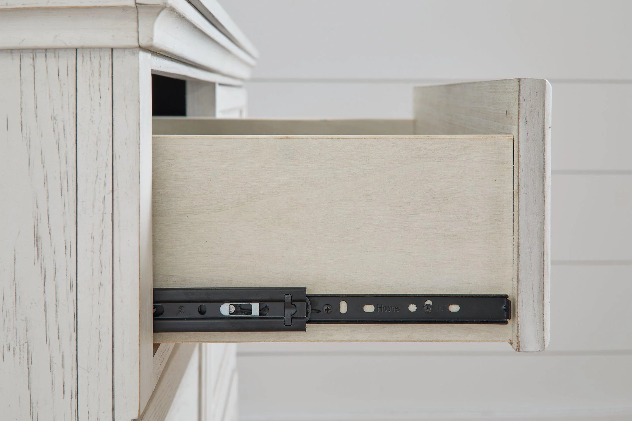 Robbinsdale Nightstand - Image 17