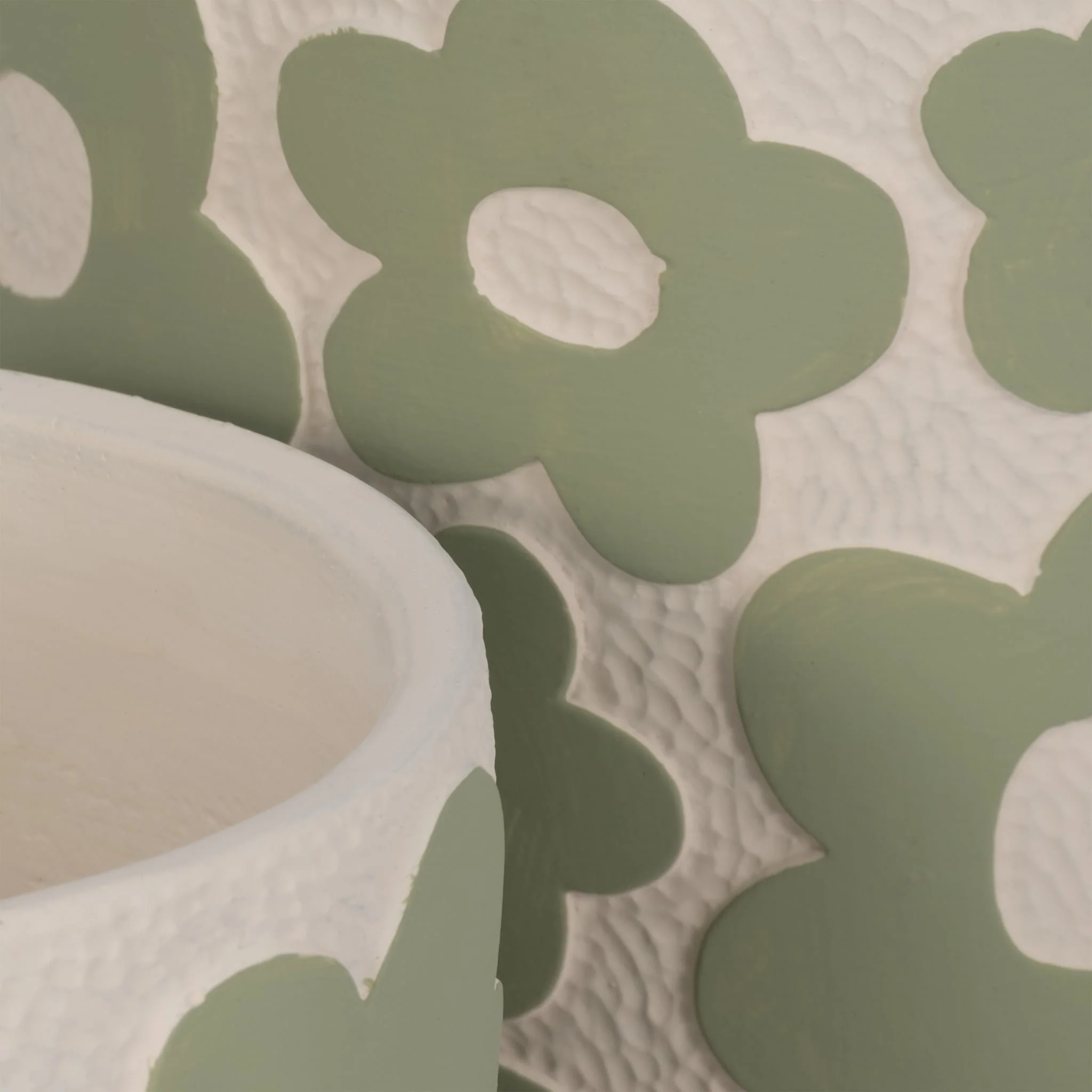 S/2 7/9" Flower Power Planters, Light Green - Image 4