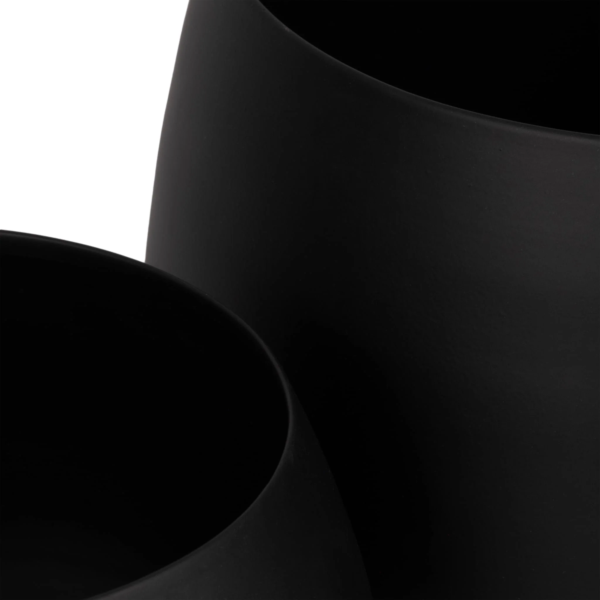 S/2 9/11" Round Metal Planters With Ball Feet, Blk - Image 4