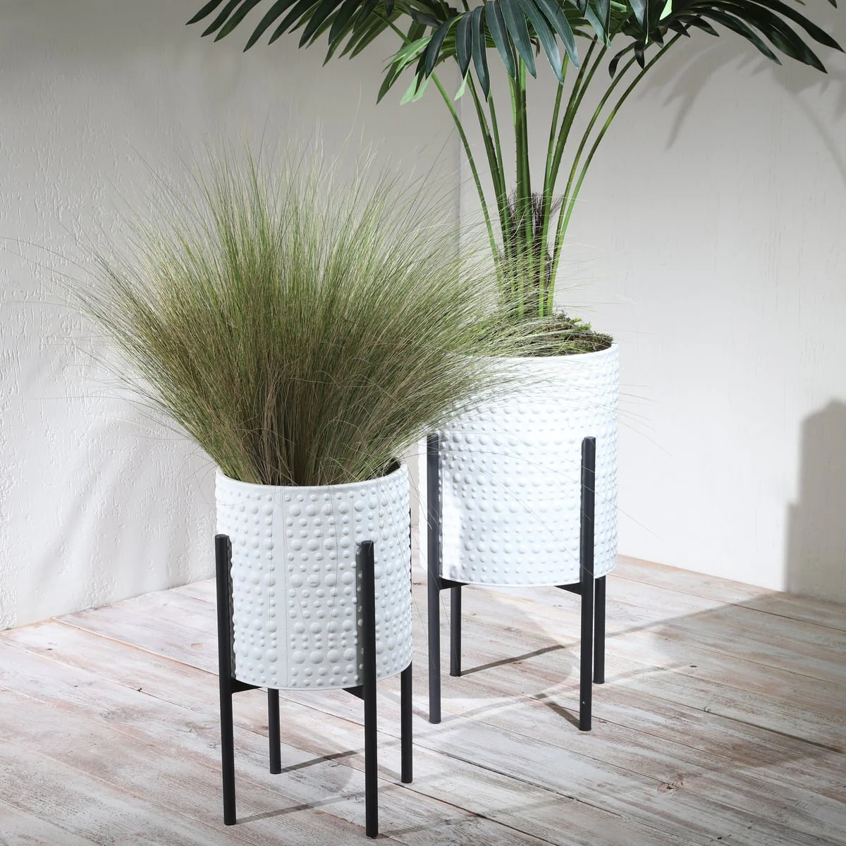 S/2 Dotted Planters In Metal Stand, White - Image 7
