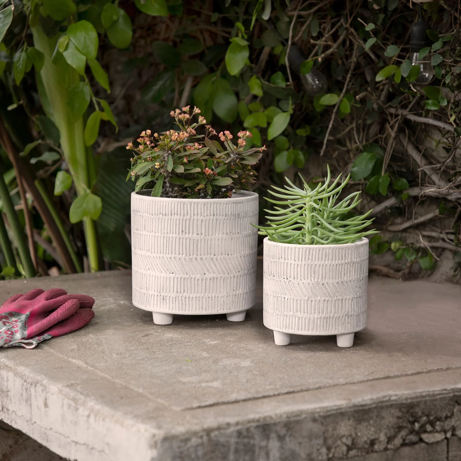 S/2 Tribal Look Footed Planter 6/8", Ivory - Image 8
