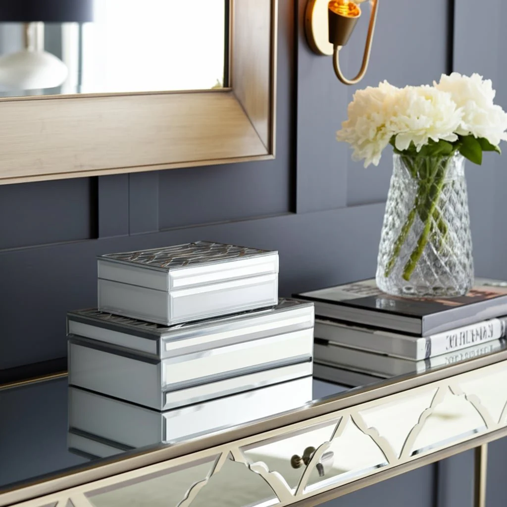 S/2 White/silver Boxes - Image 5