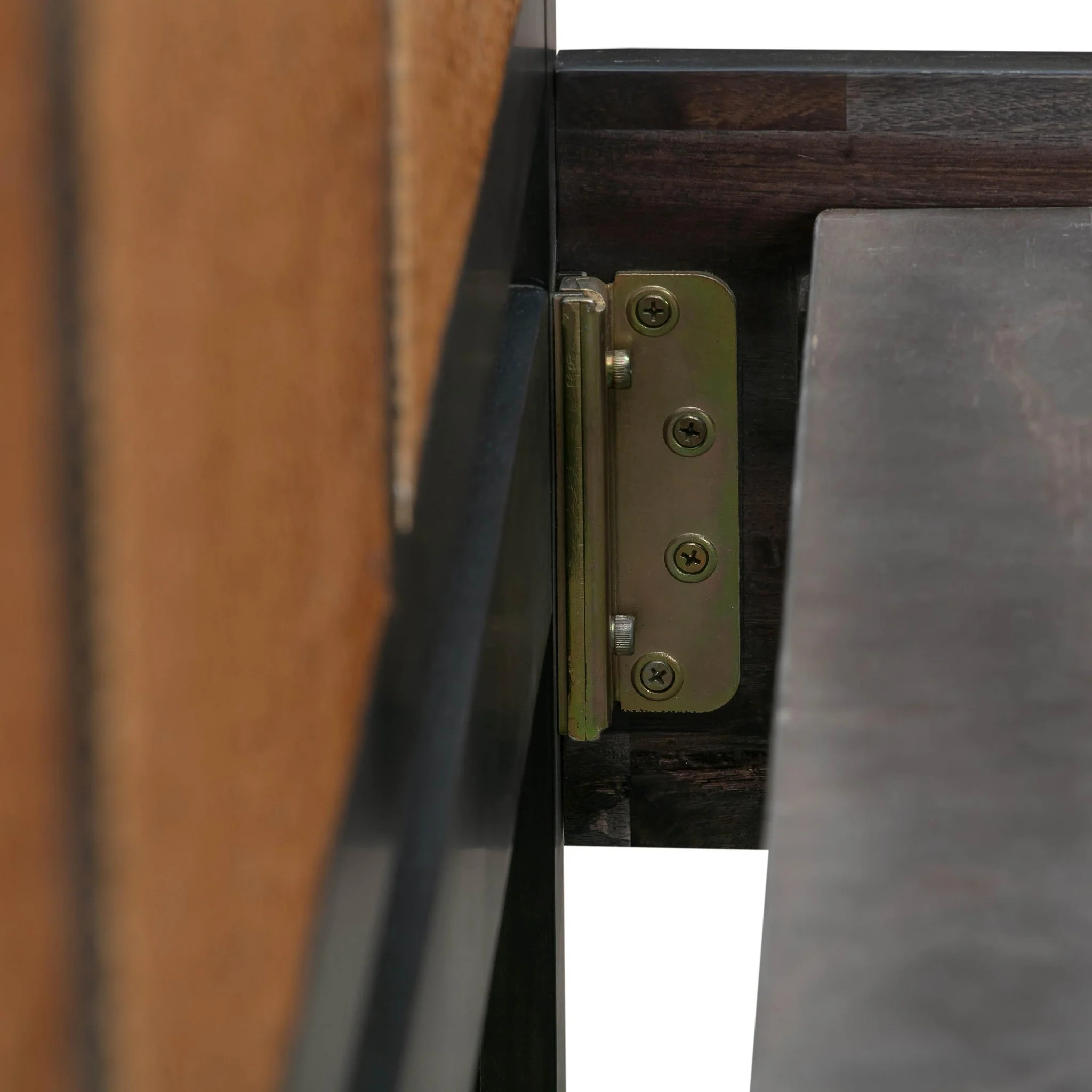 Sierra Noir Bed in Queen - Image 7