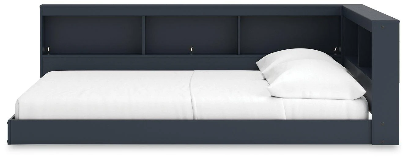Simmenfort Bed - Image 46