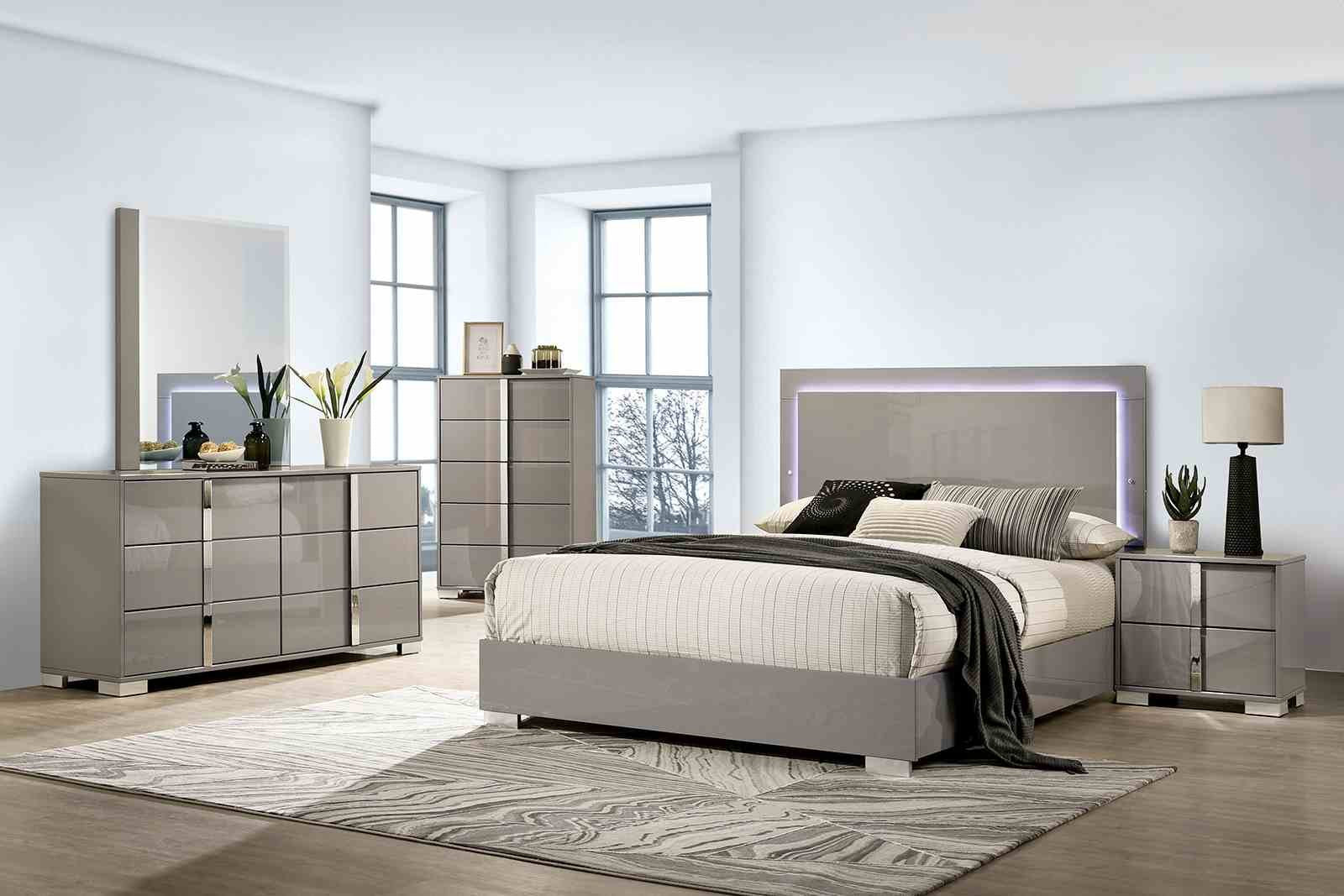 Sinistra Mirror, Light Taupe - Image 2
