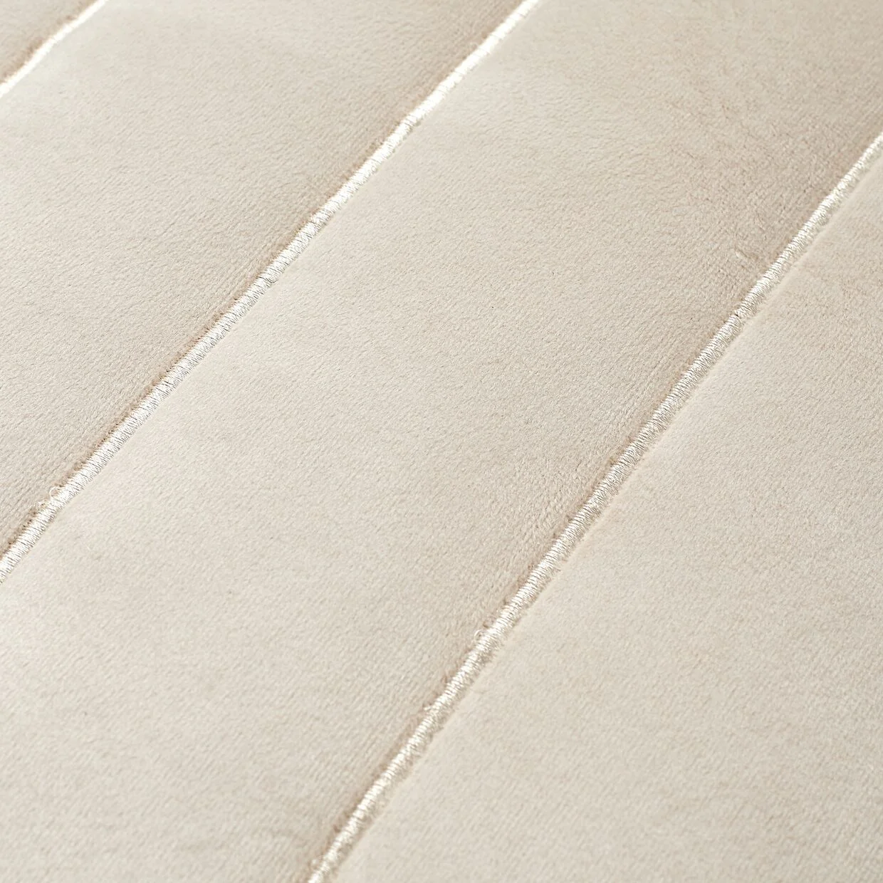 Skylar 10-Piece King Comforter Set - Champagne - Image 13