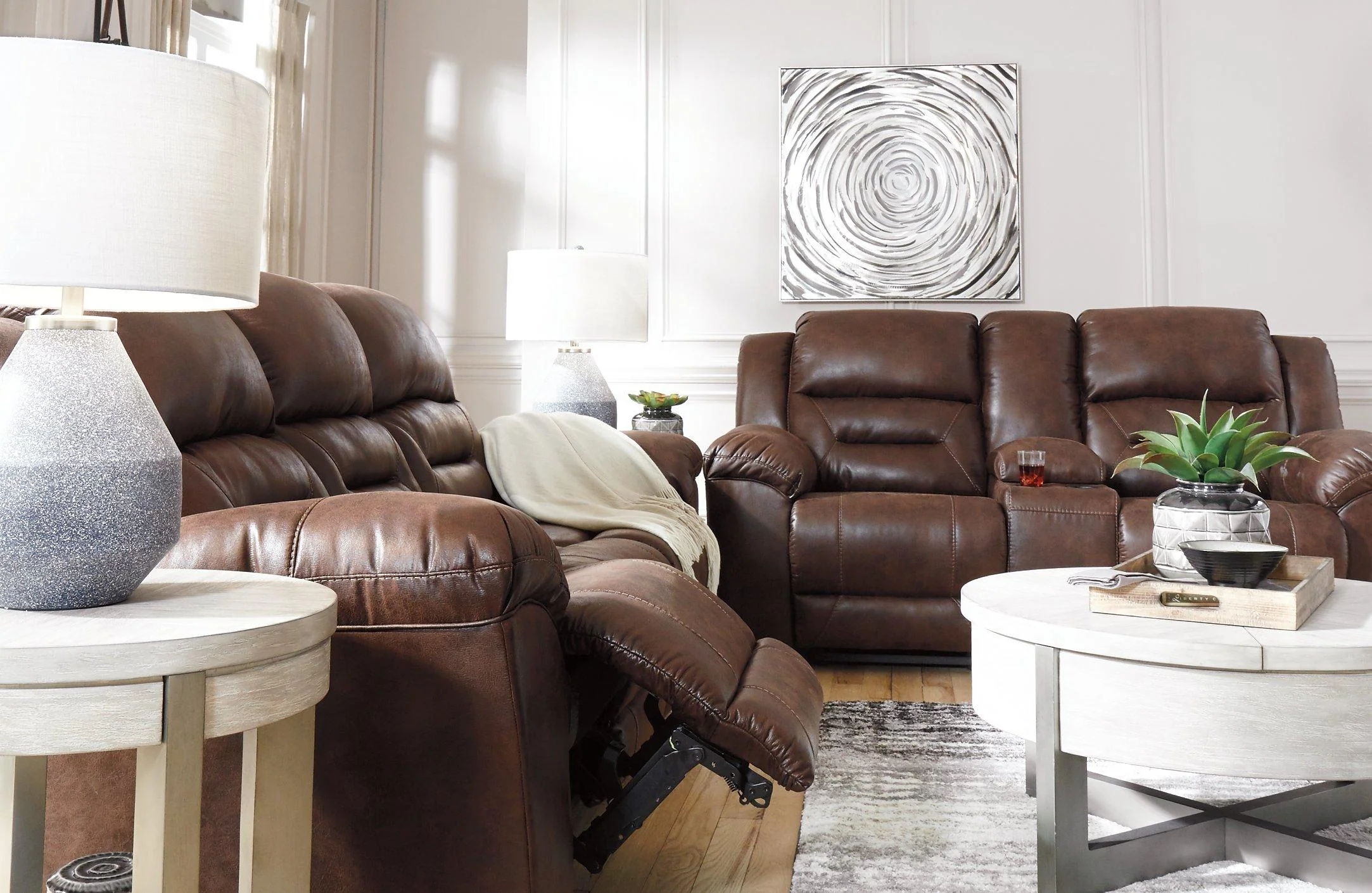 Stoneland Reclining Loveseat with Console - Image 9