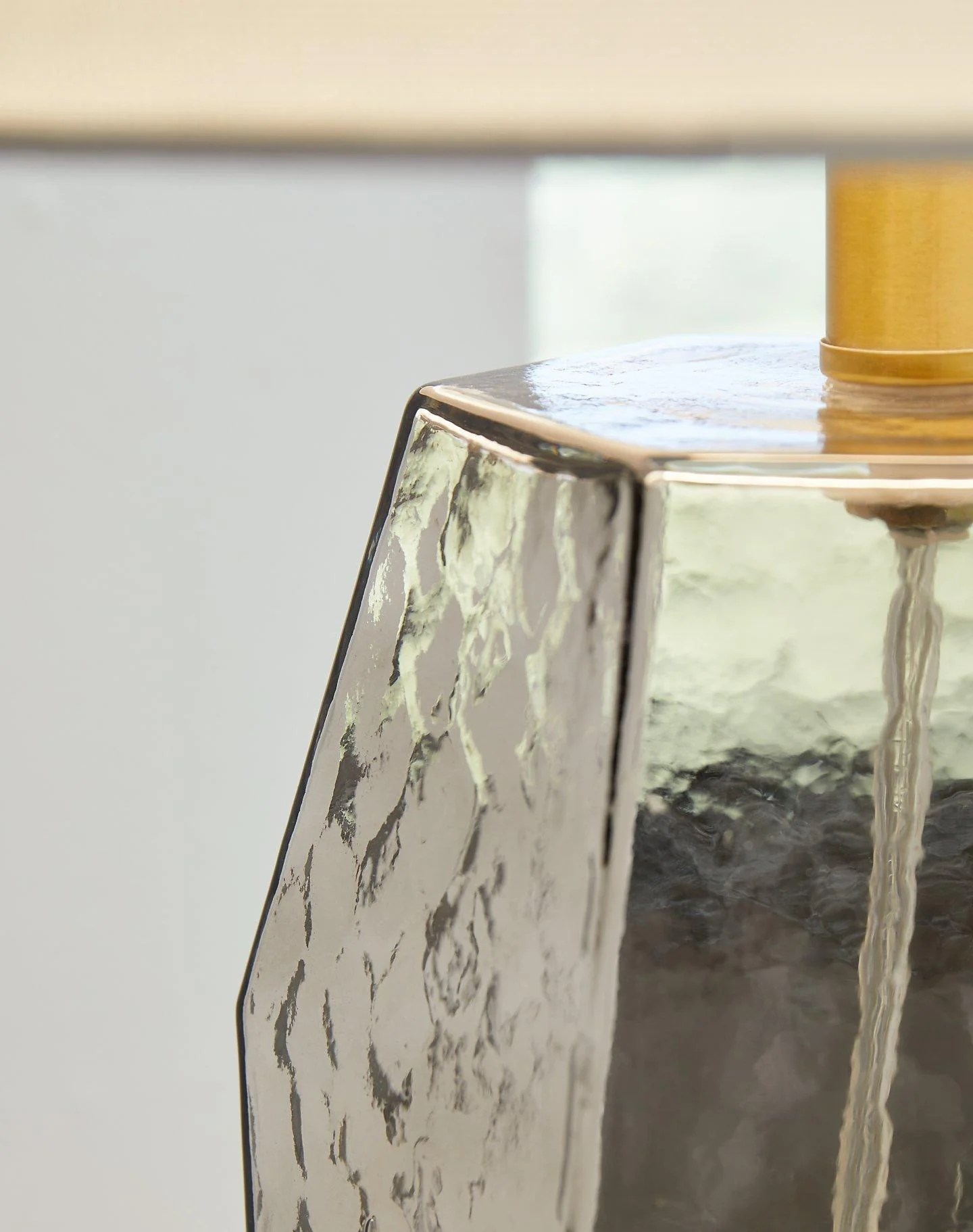 Taylow Table Lamp - Image 6